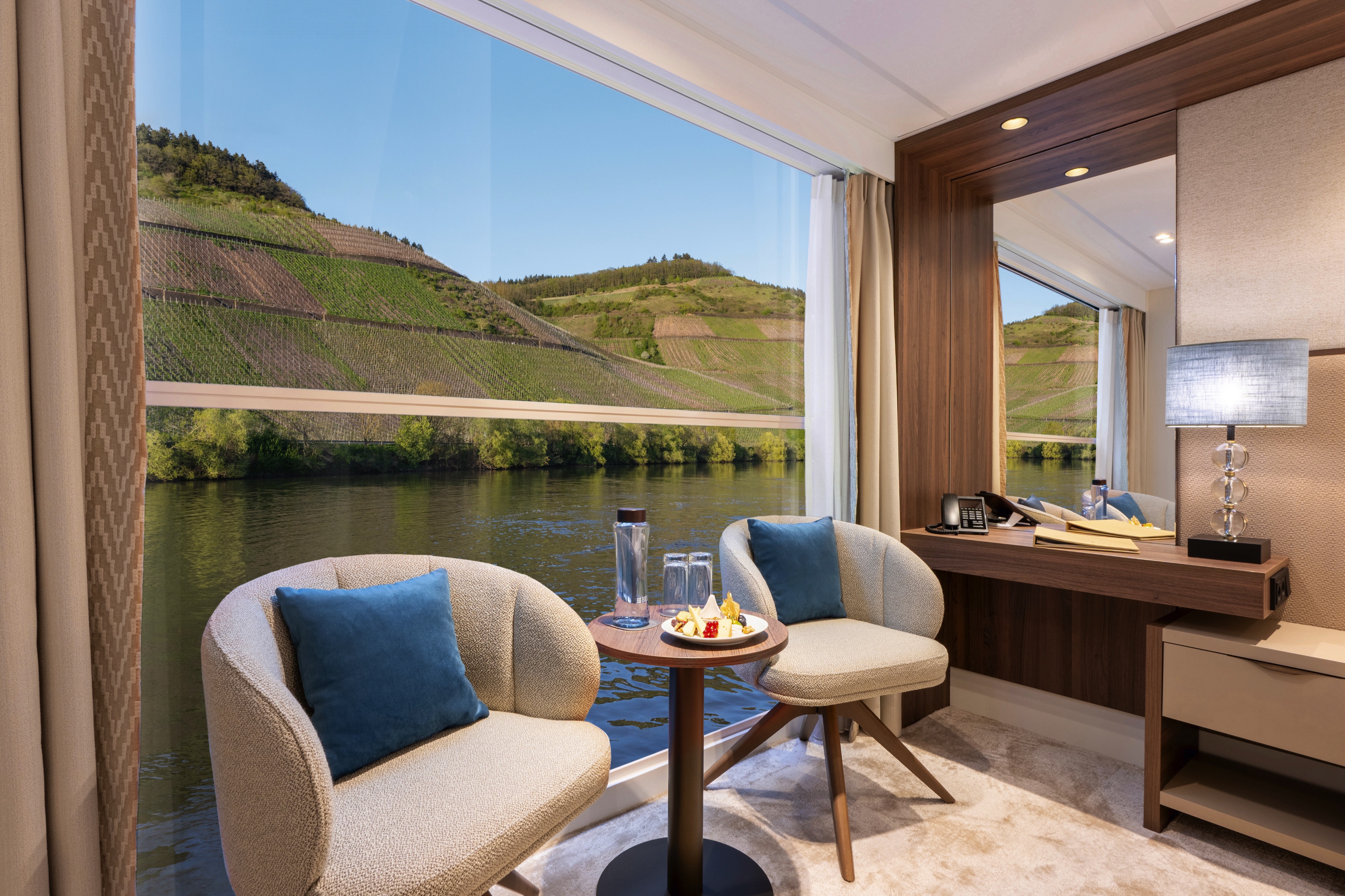 AMADEUS Amara 24