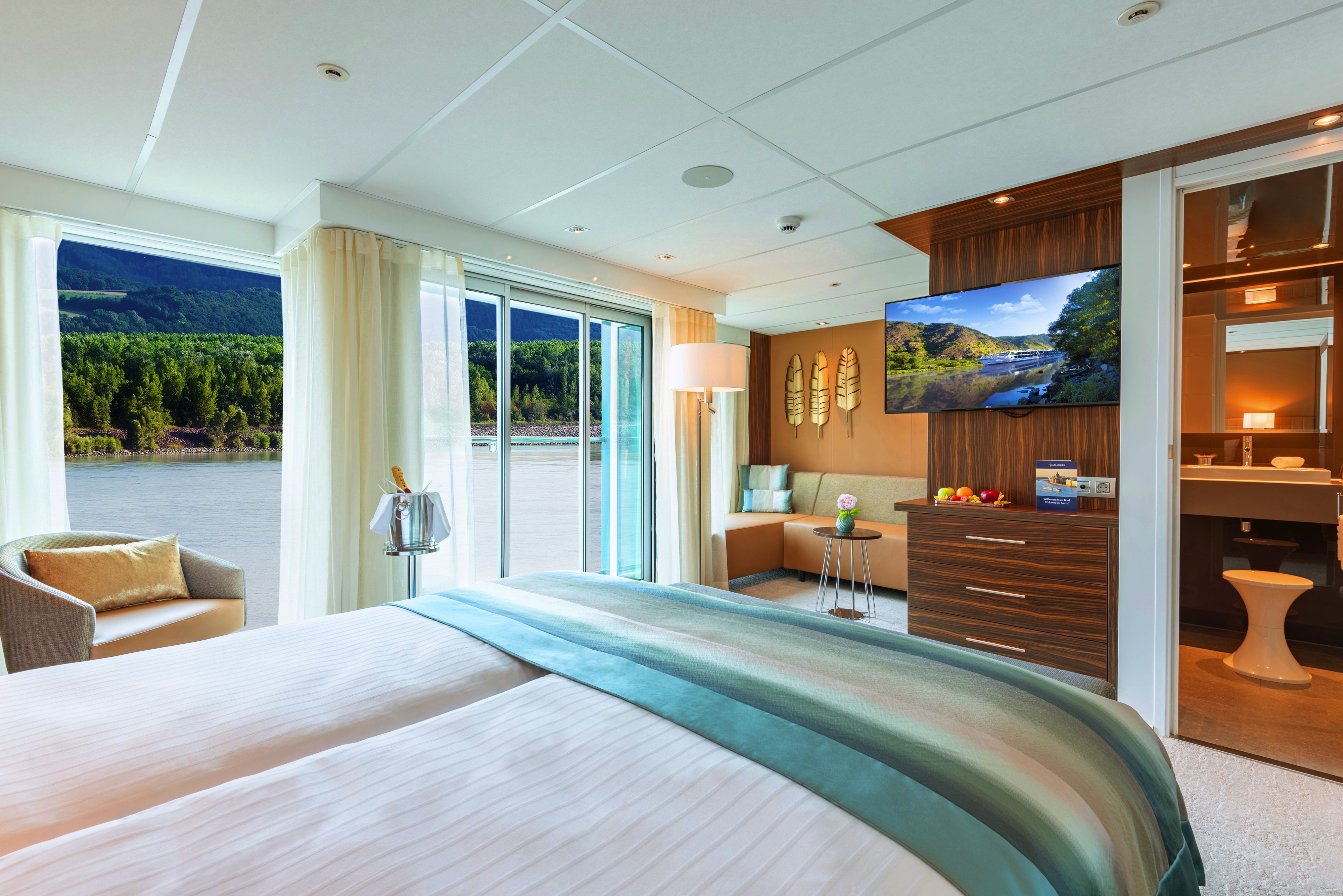 AMADEUS Star 22