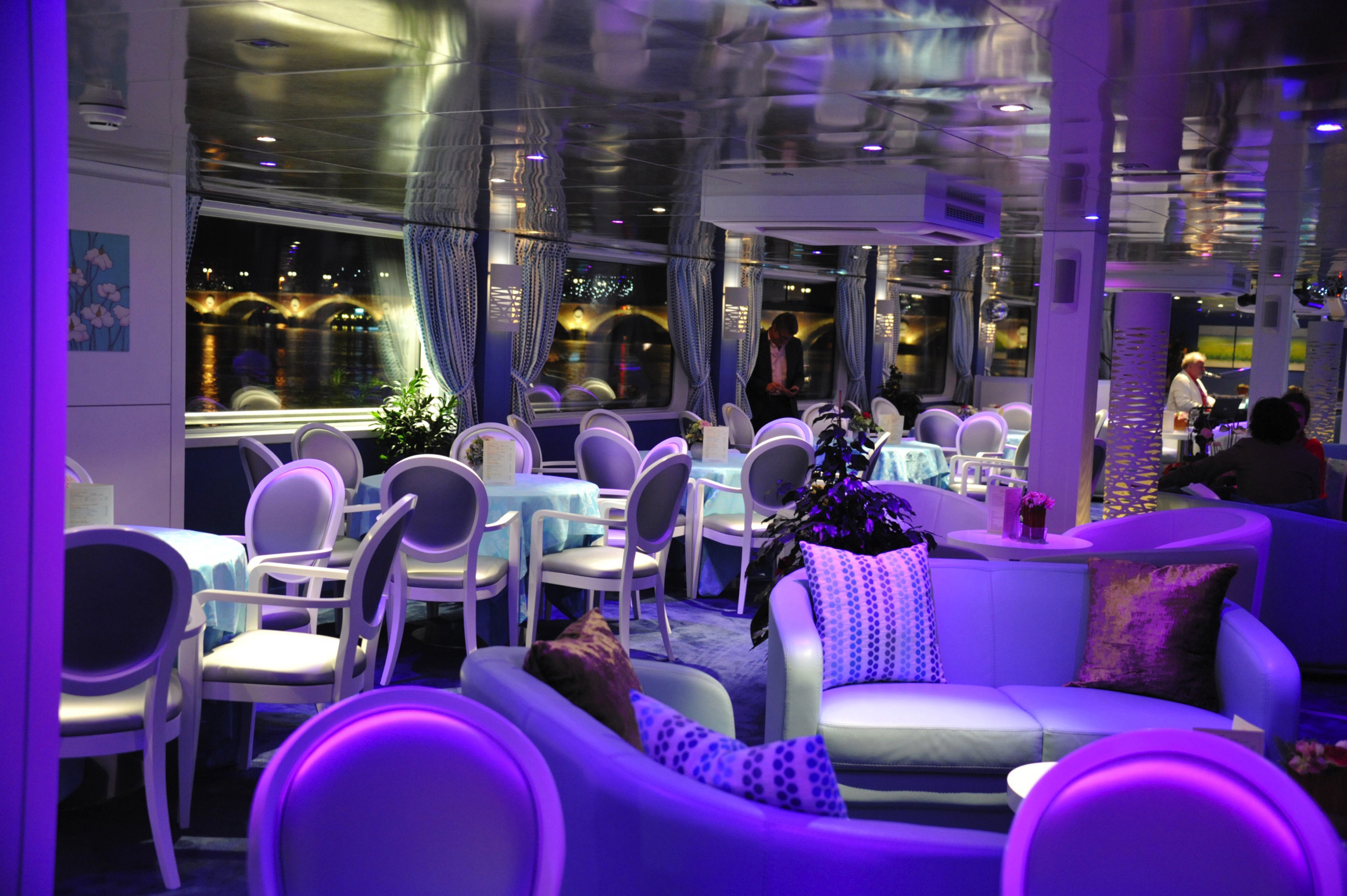 MS Cyrano de Bergerac 10