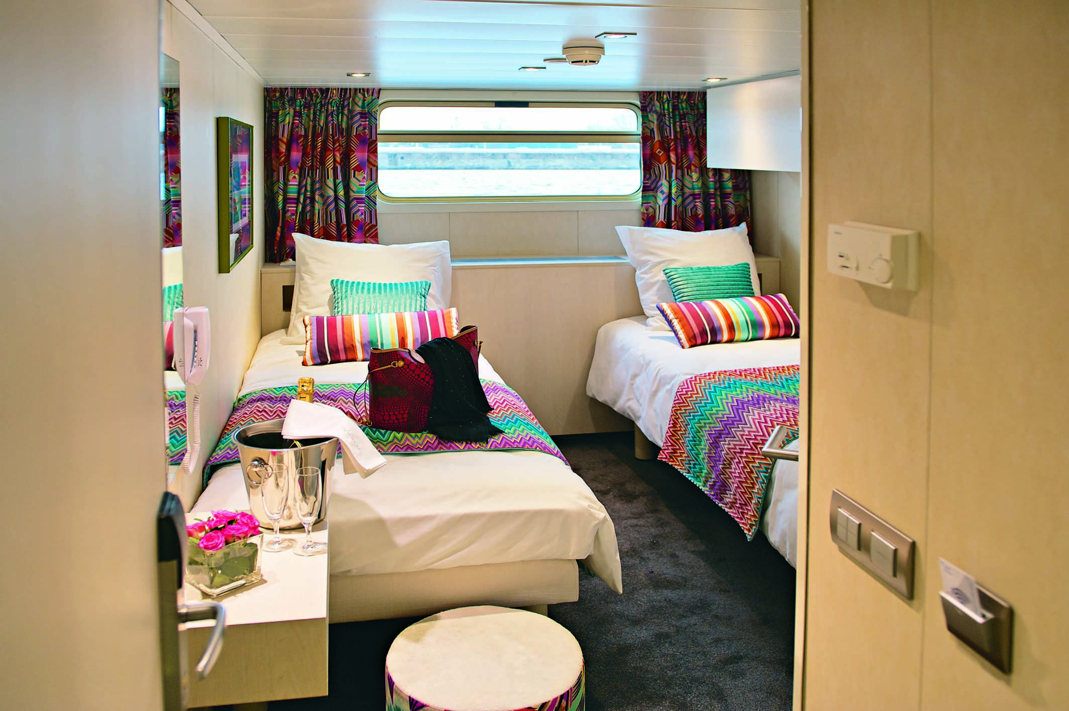 MS Jeanine 14