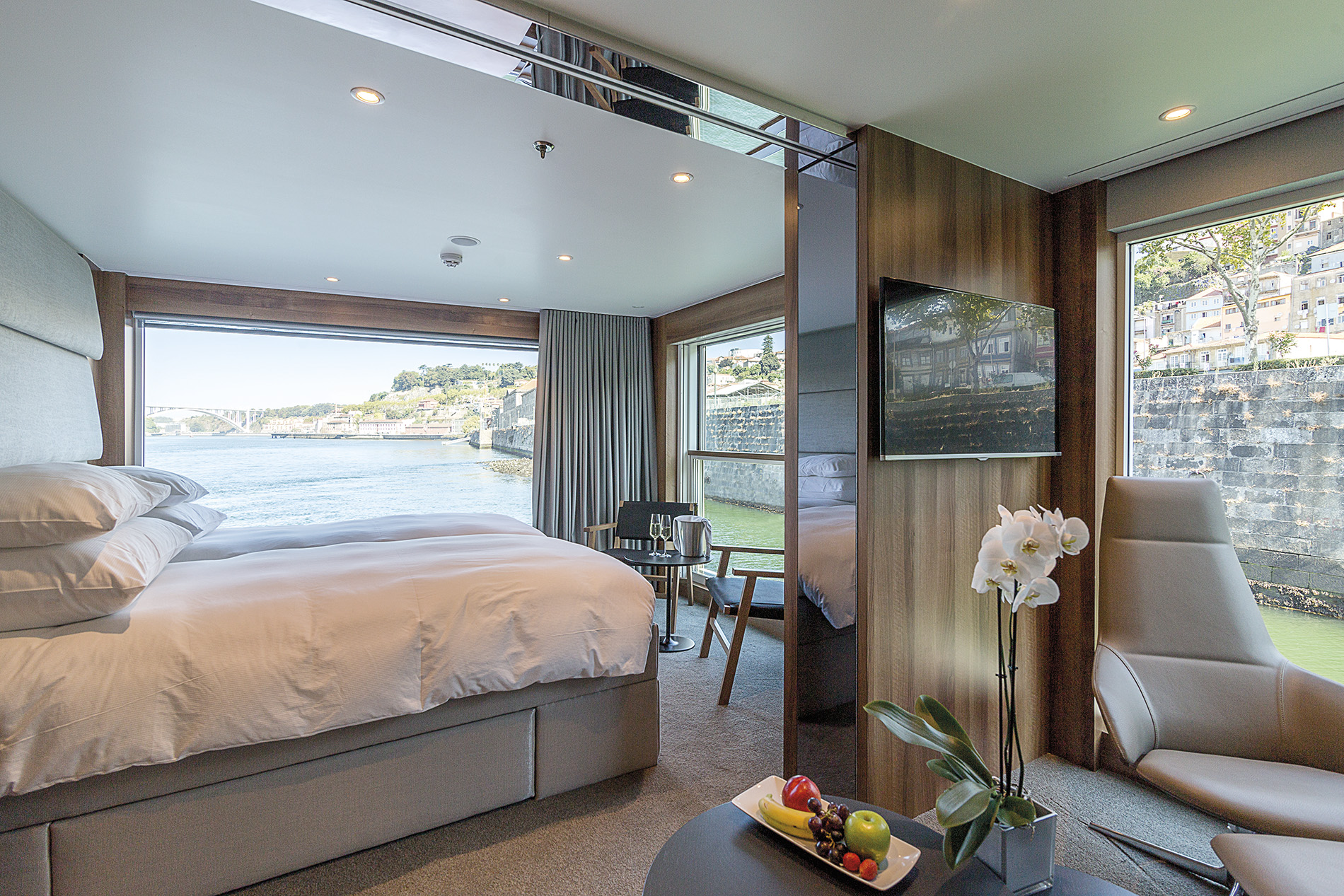 Emerald Radiance 26