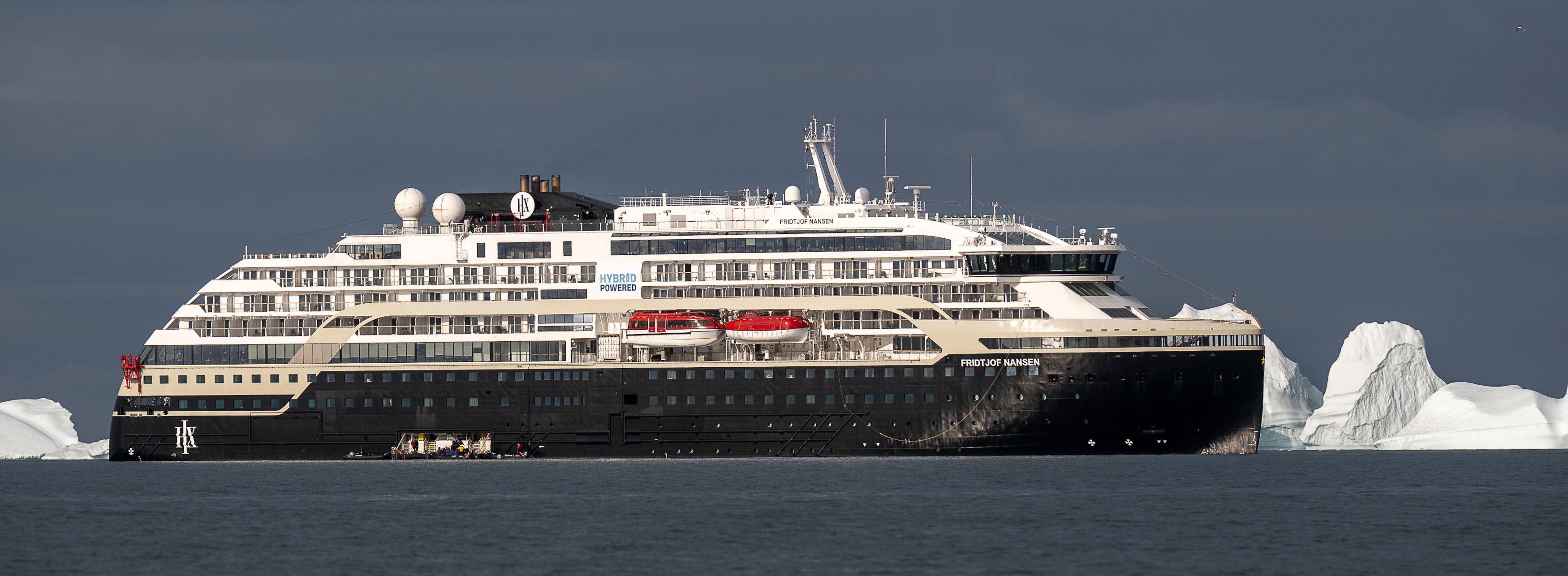 MS Fridtjof Nansen 1