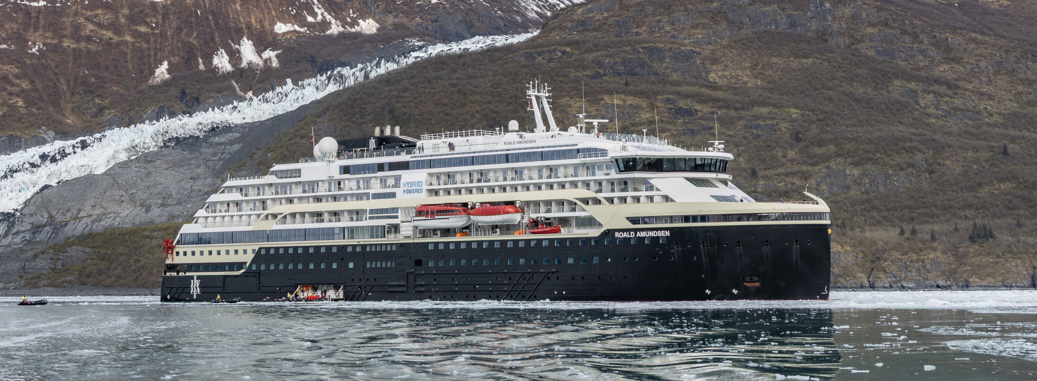 MS Roald Amundsen 1