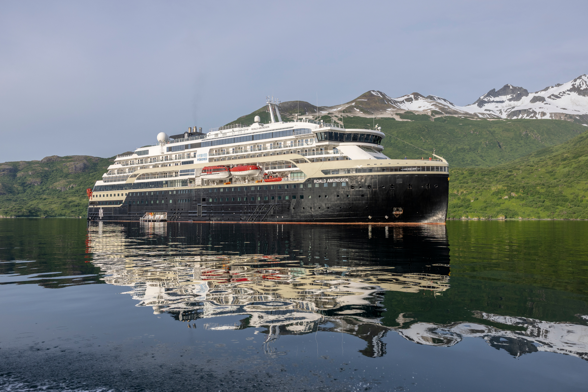 MS Roald Amundsen 2