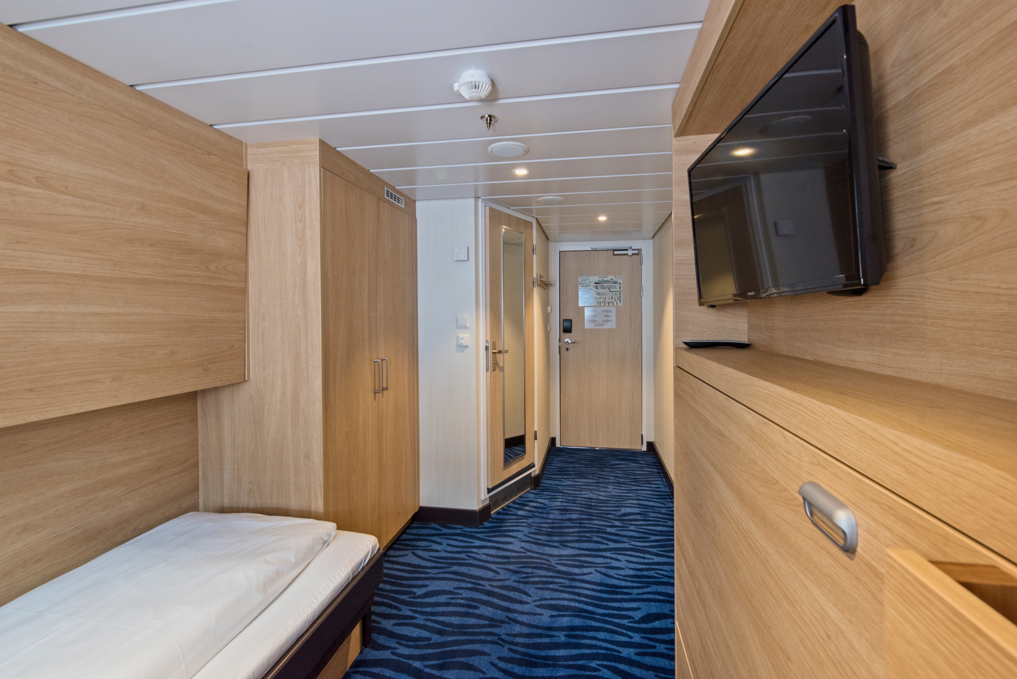 MS Spitsbergen 32