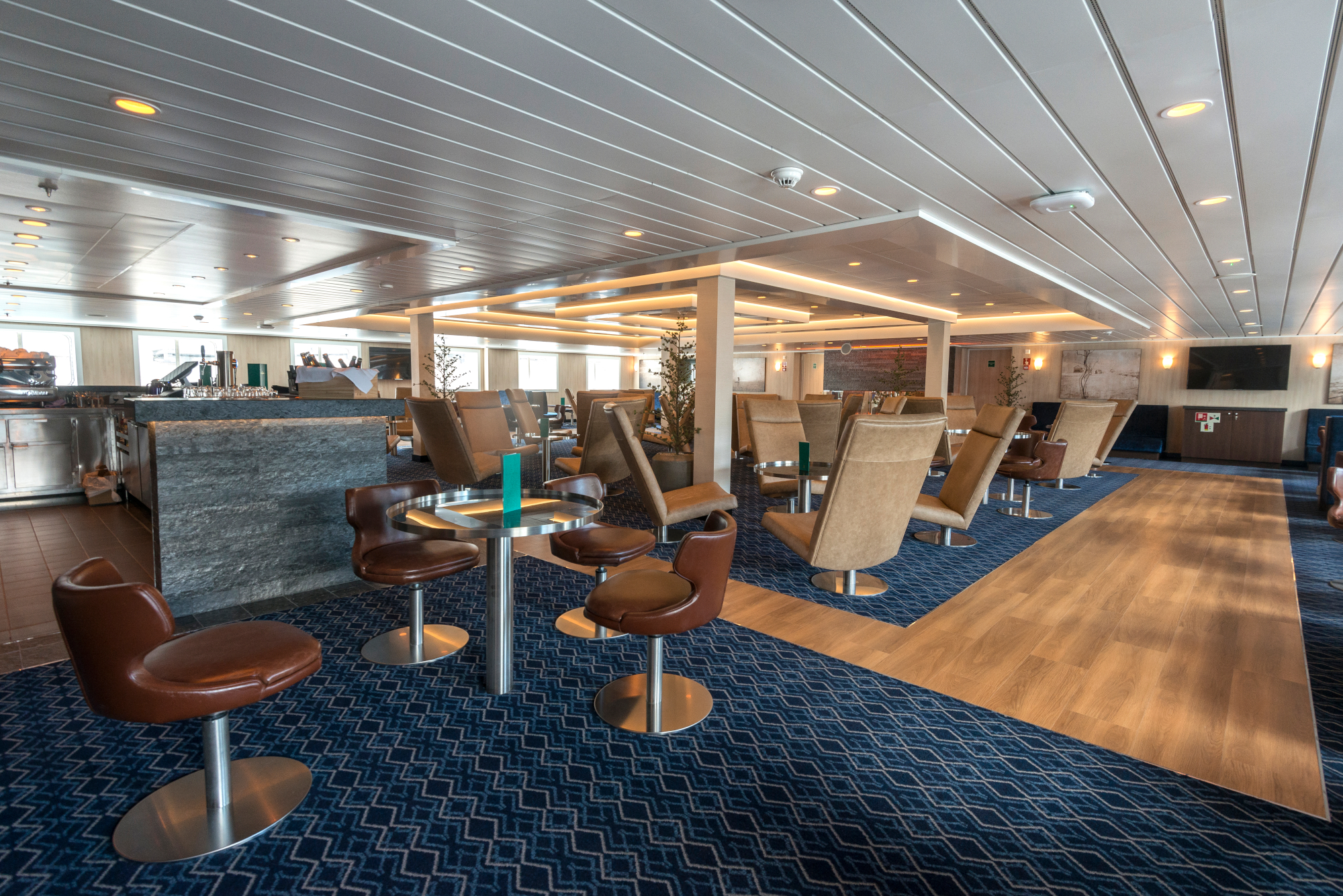 MS Spitsbergen 11