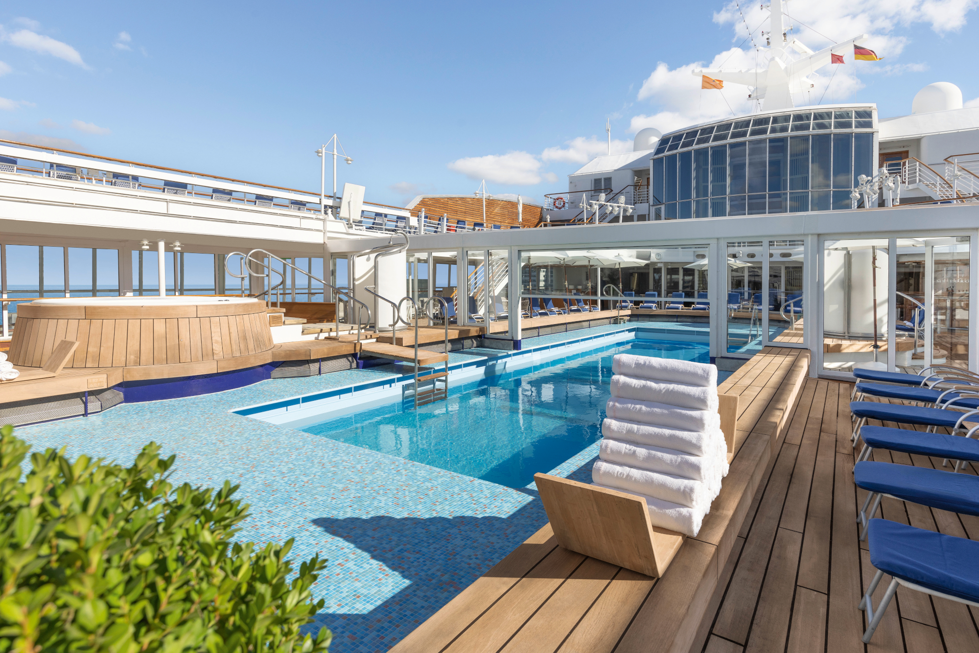 MS EUROPA 2
