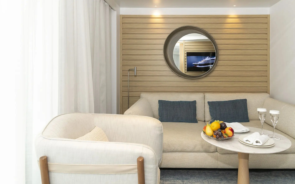 Le Jacques-Cartier 20