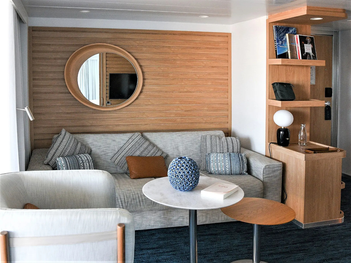 Le Laperouse 30