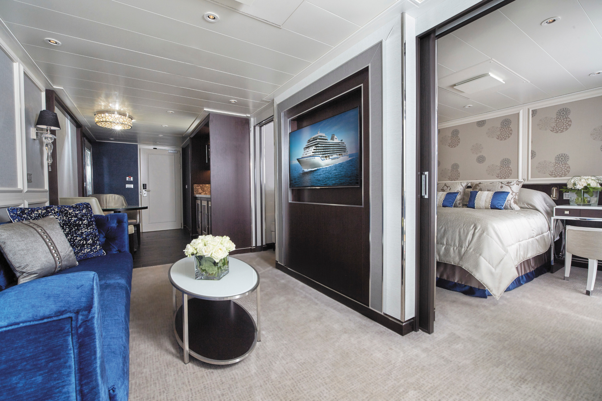 Seven Seas Explorer 24