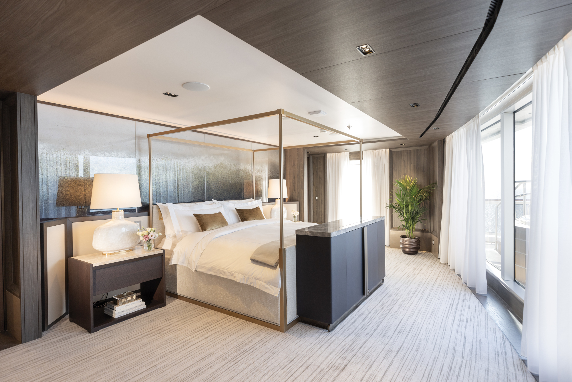 Seven Seas Grandeur 31