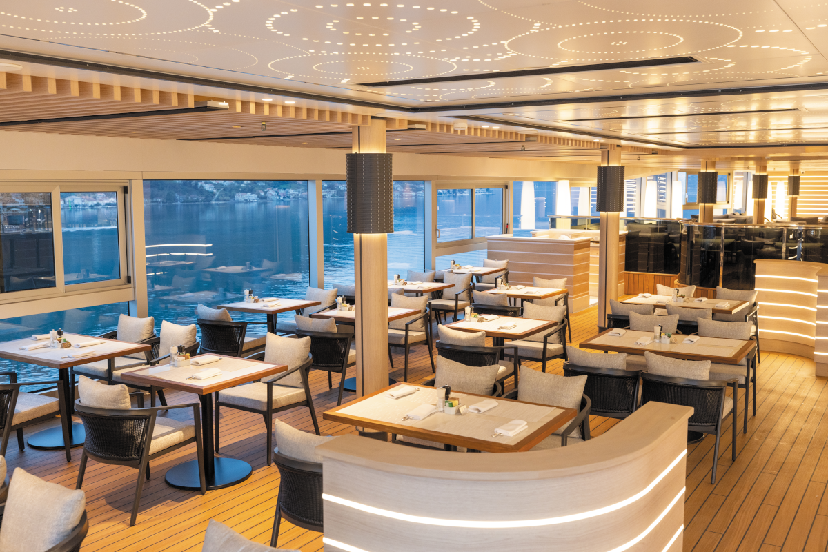 Seven Seas Grandeur 8