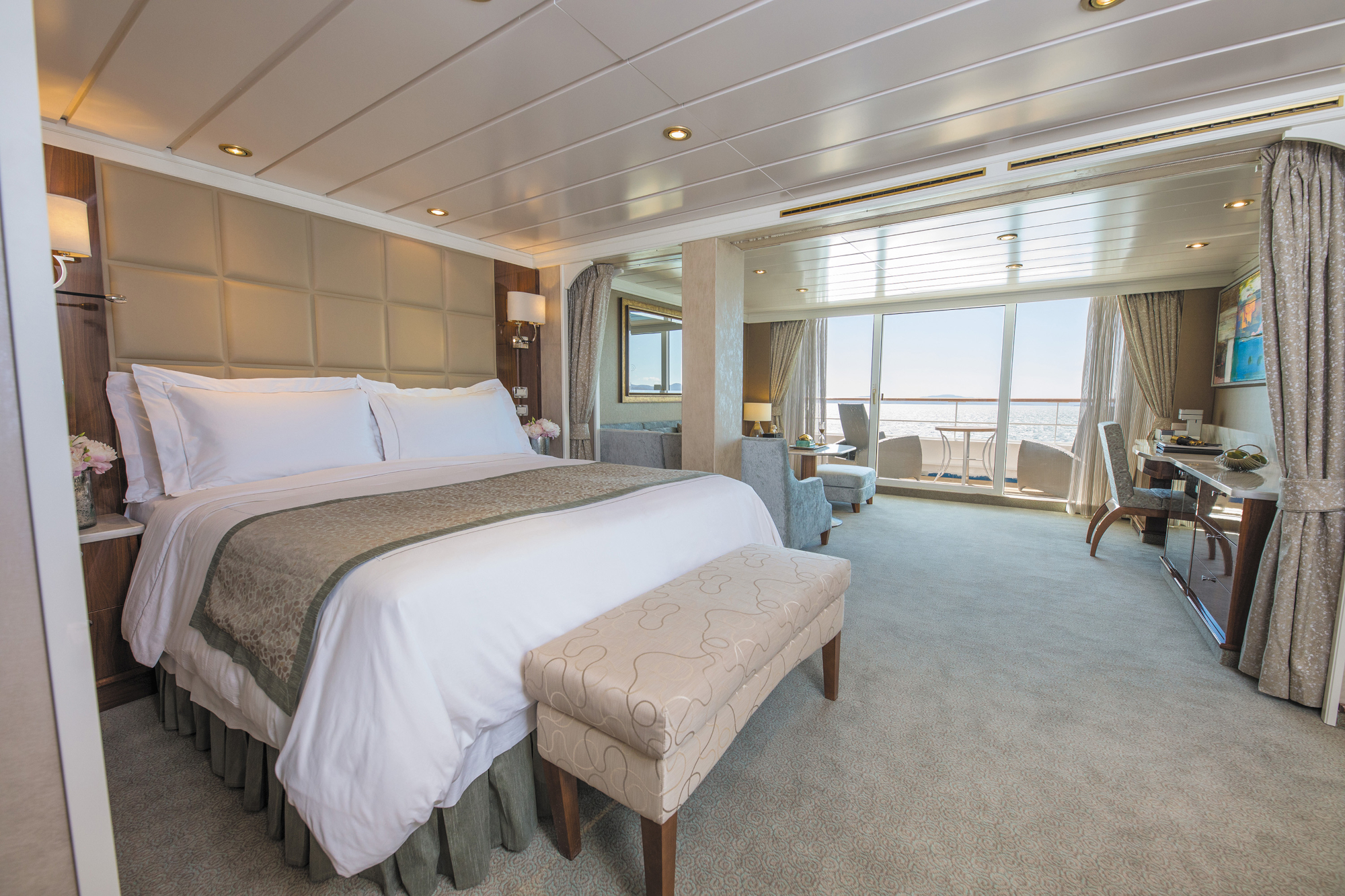 Seven Seas Mariner 17