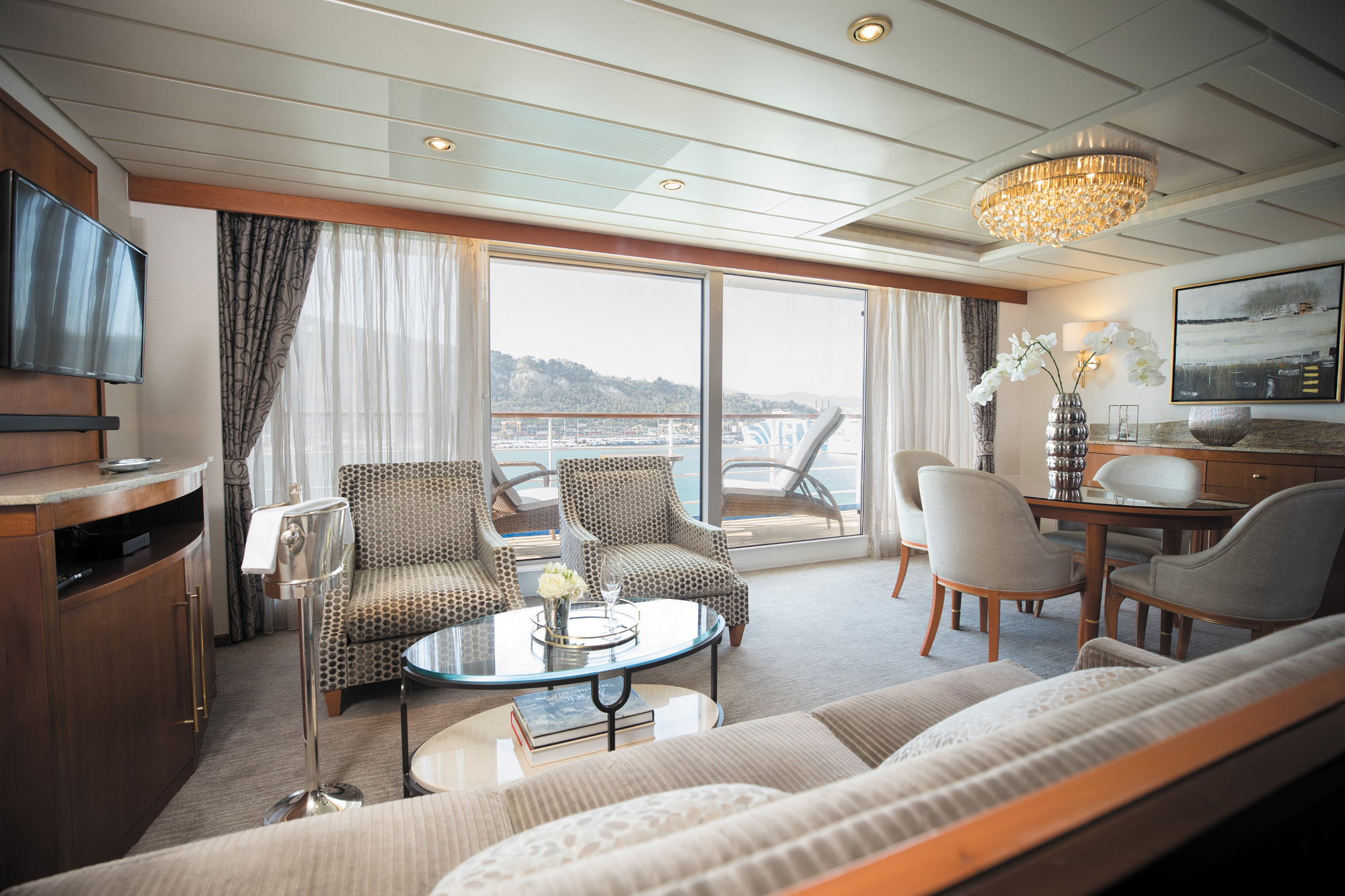 Seven Seas Mariner 30