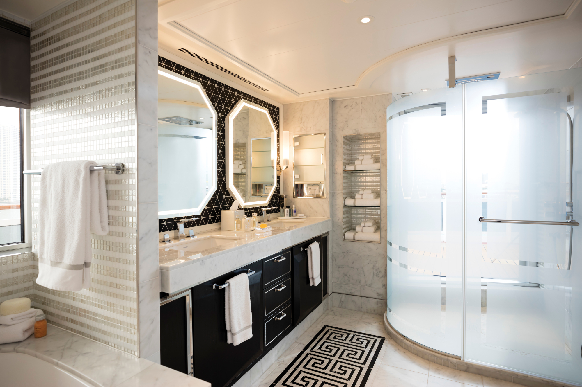 Seven Seas Splendor 28