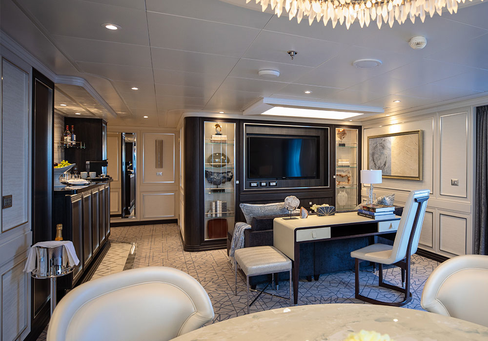 Seven Seas Splendor 38