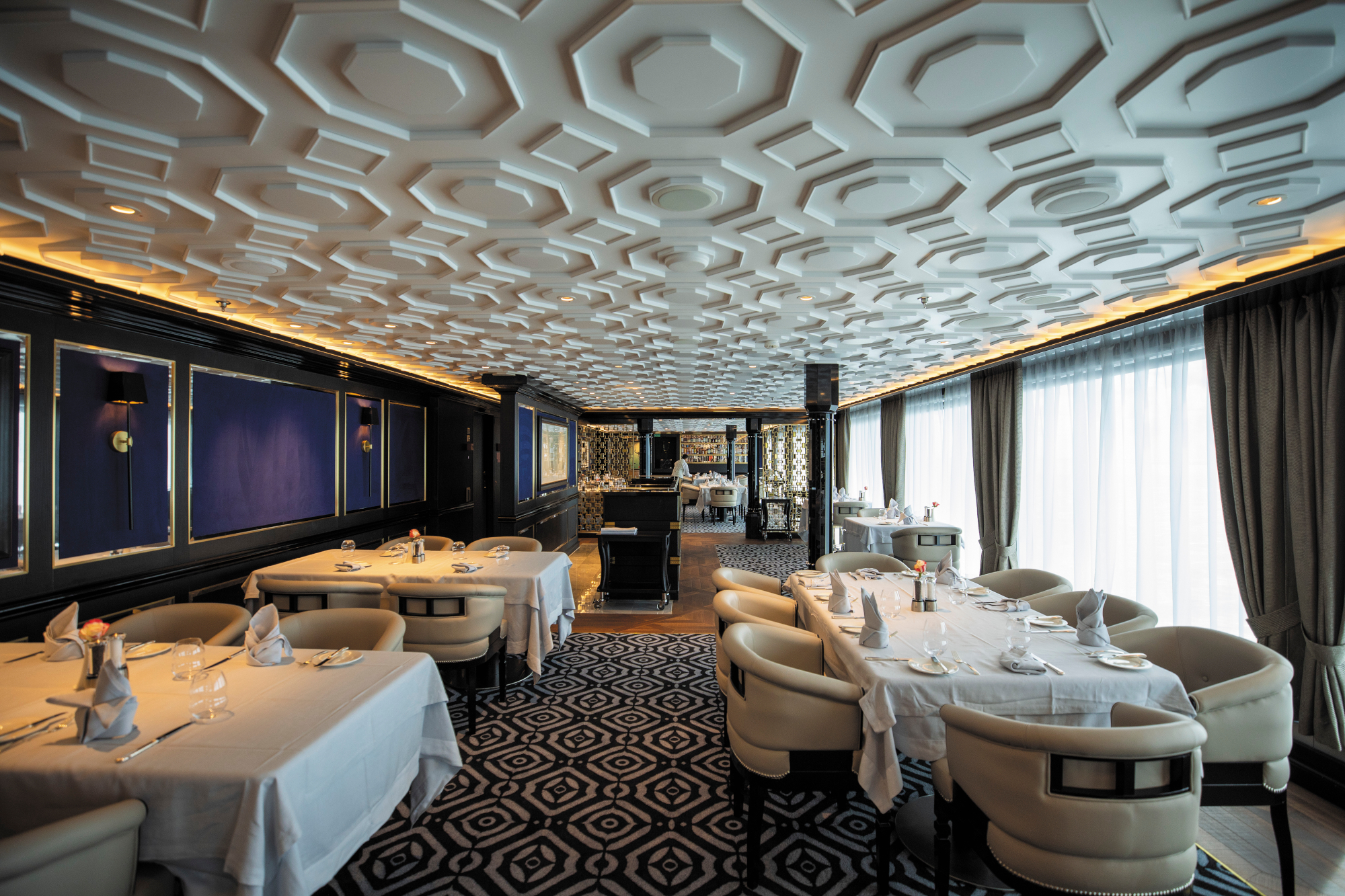 Seven Seas Splendor 6