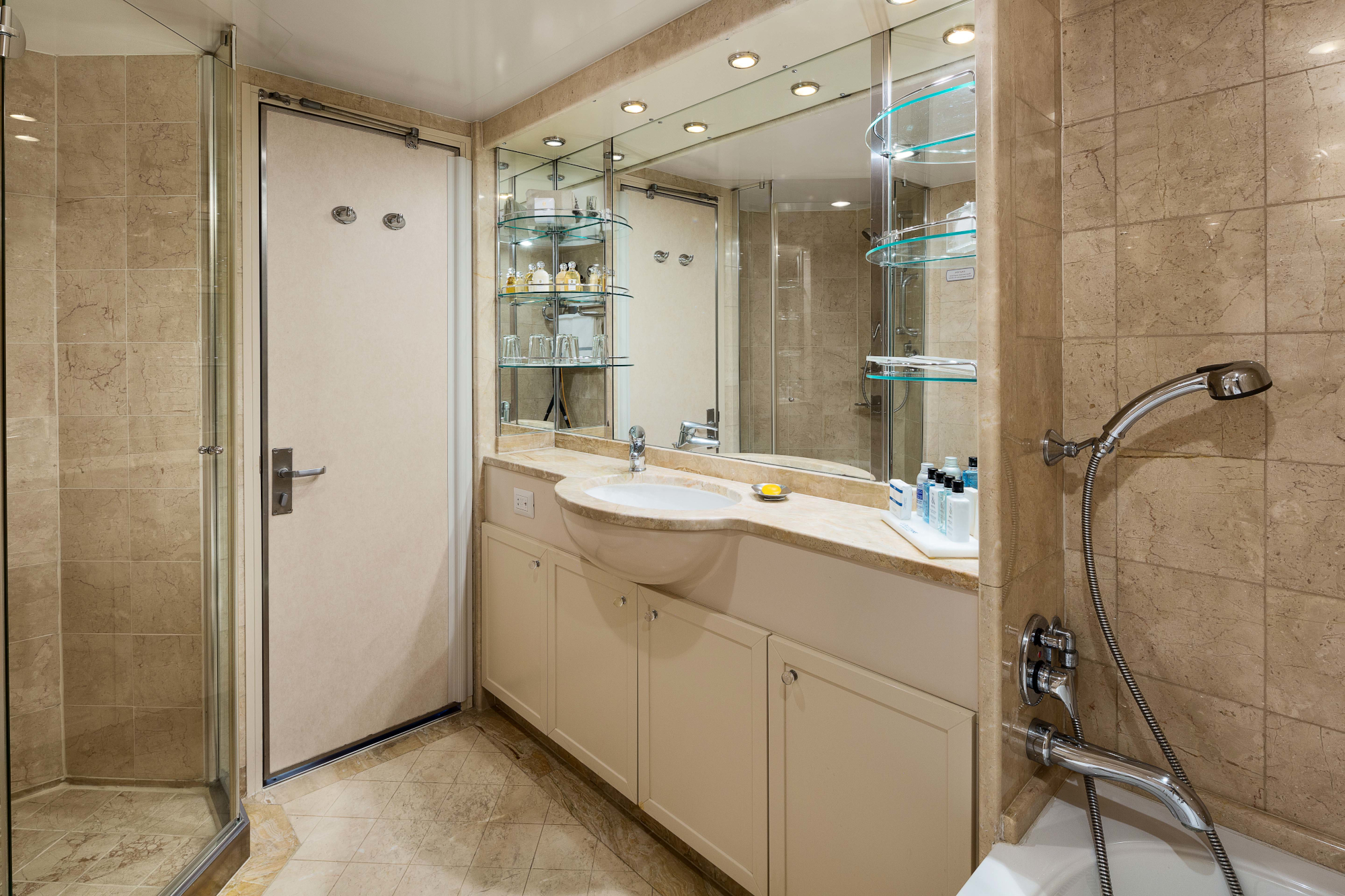 Seven Seas Voyager 26