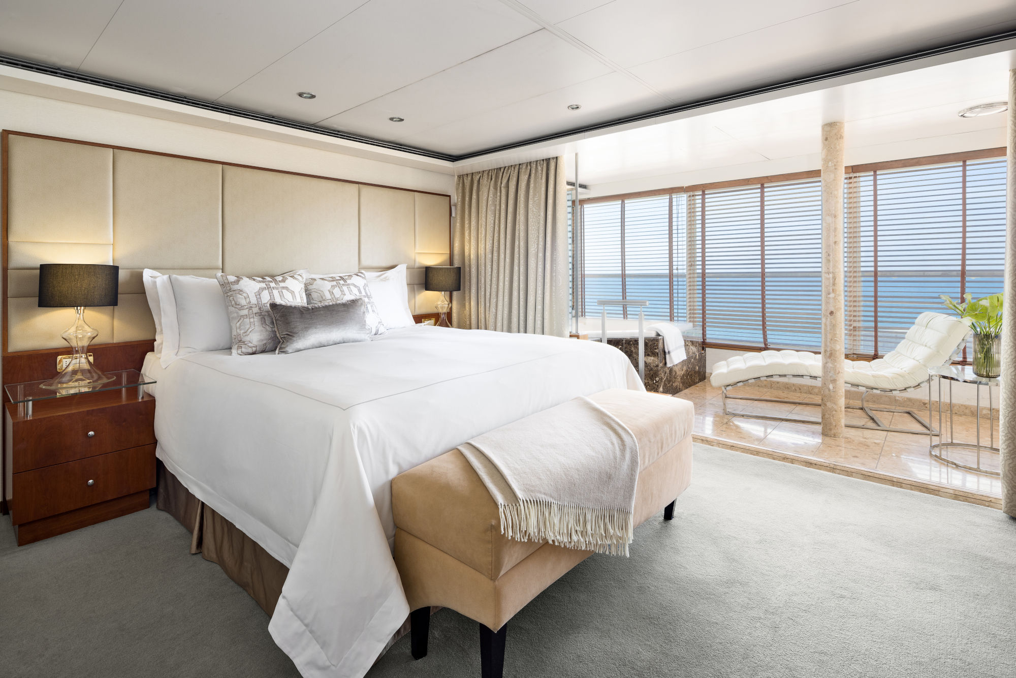 Seven Seas Voyager 28