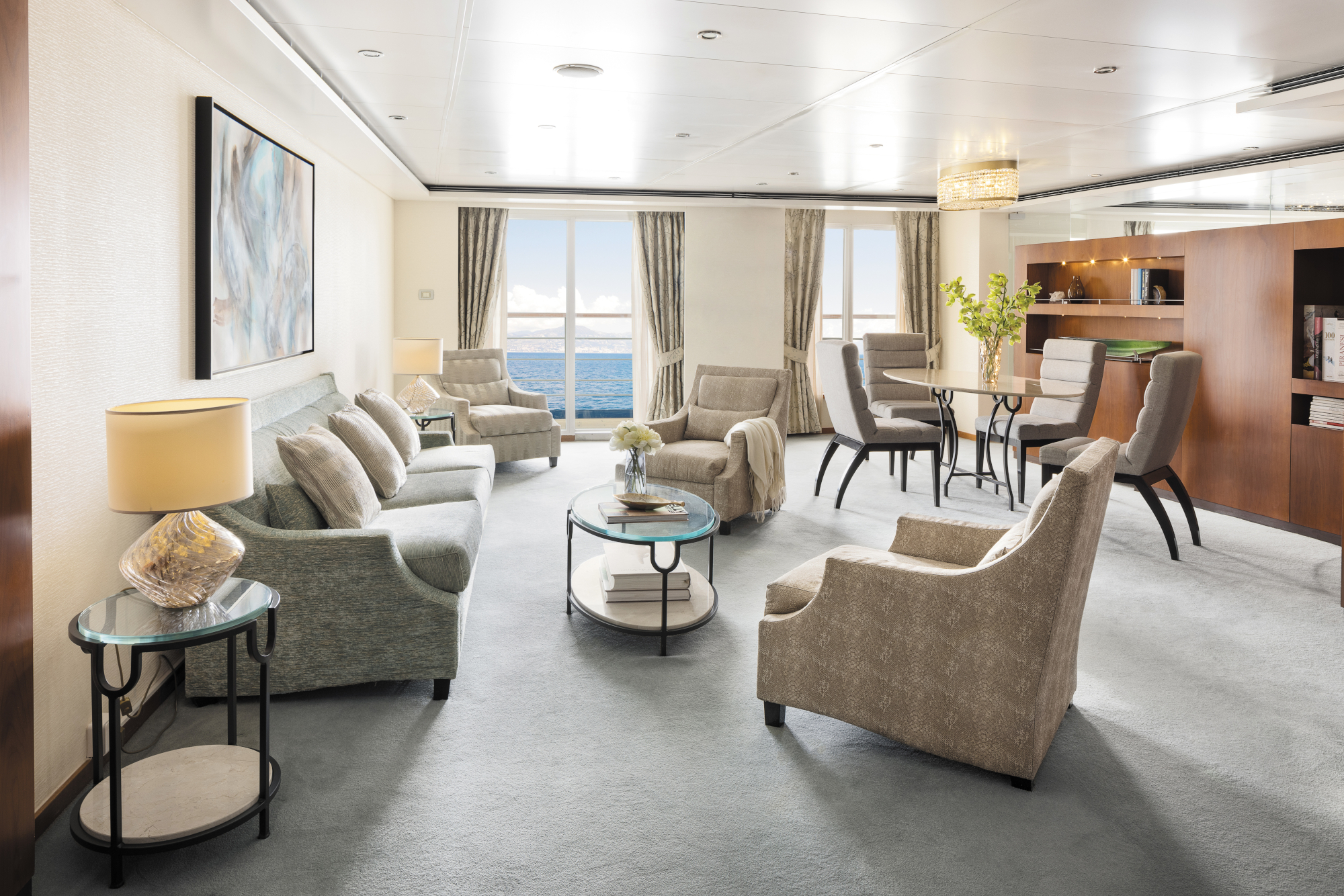 Seven Seas Voyager 32