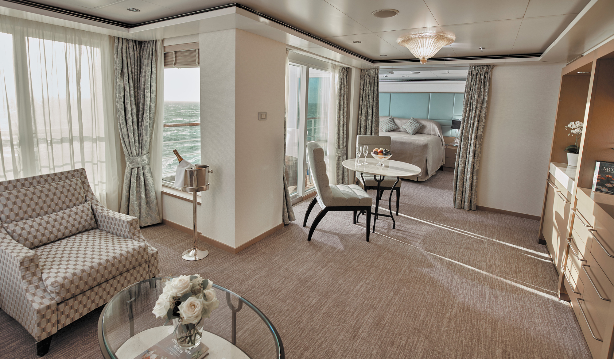 Seven Seas Voyager 38