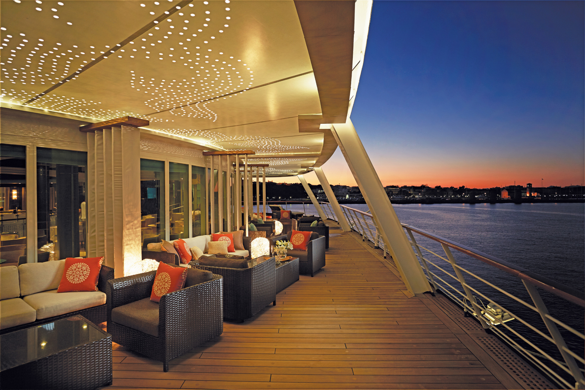 Seven Seas Voyager 16