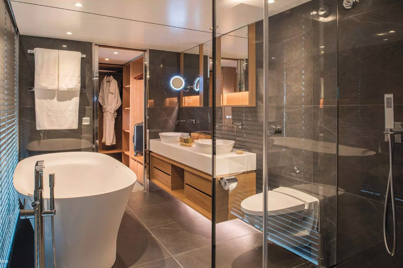 Scenic Amber 36