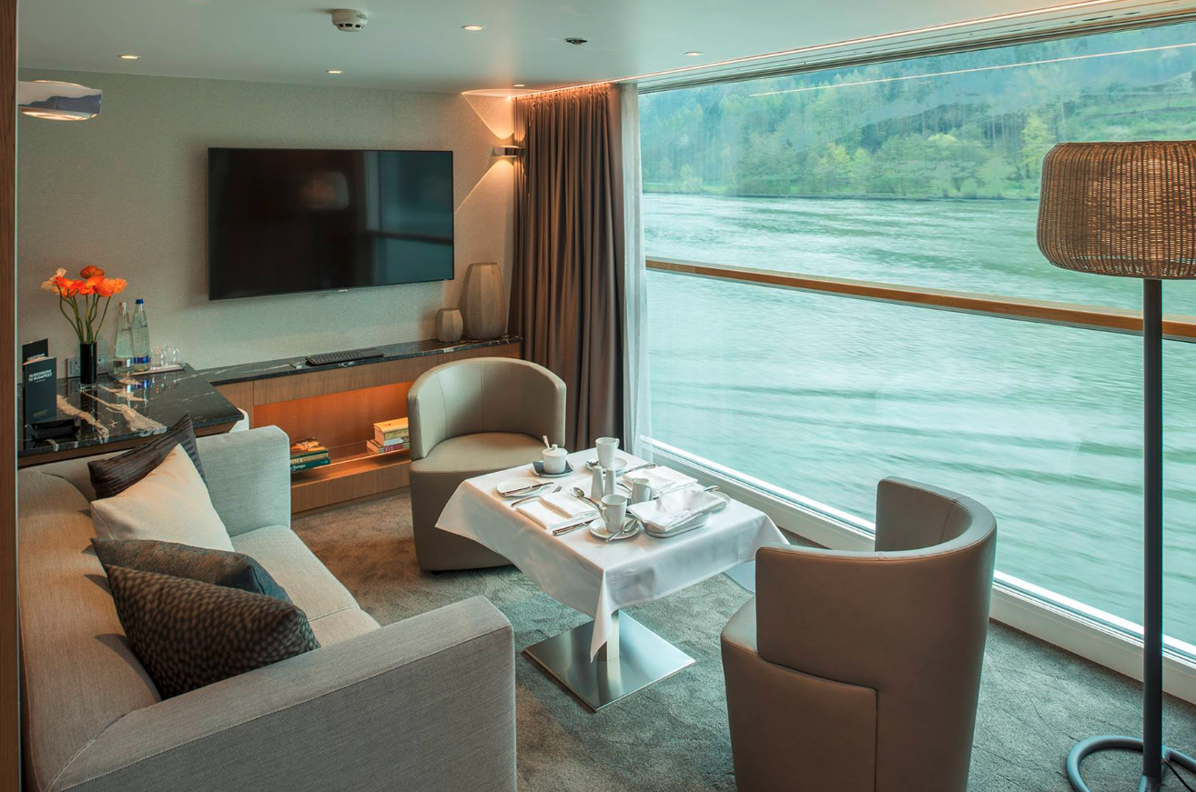 Scenic Amber 45