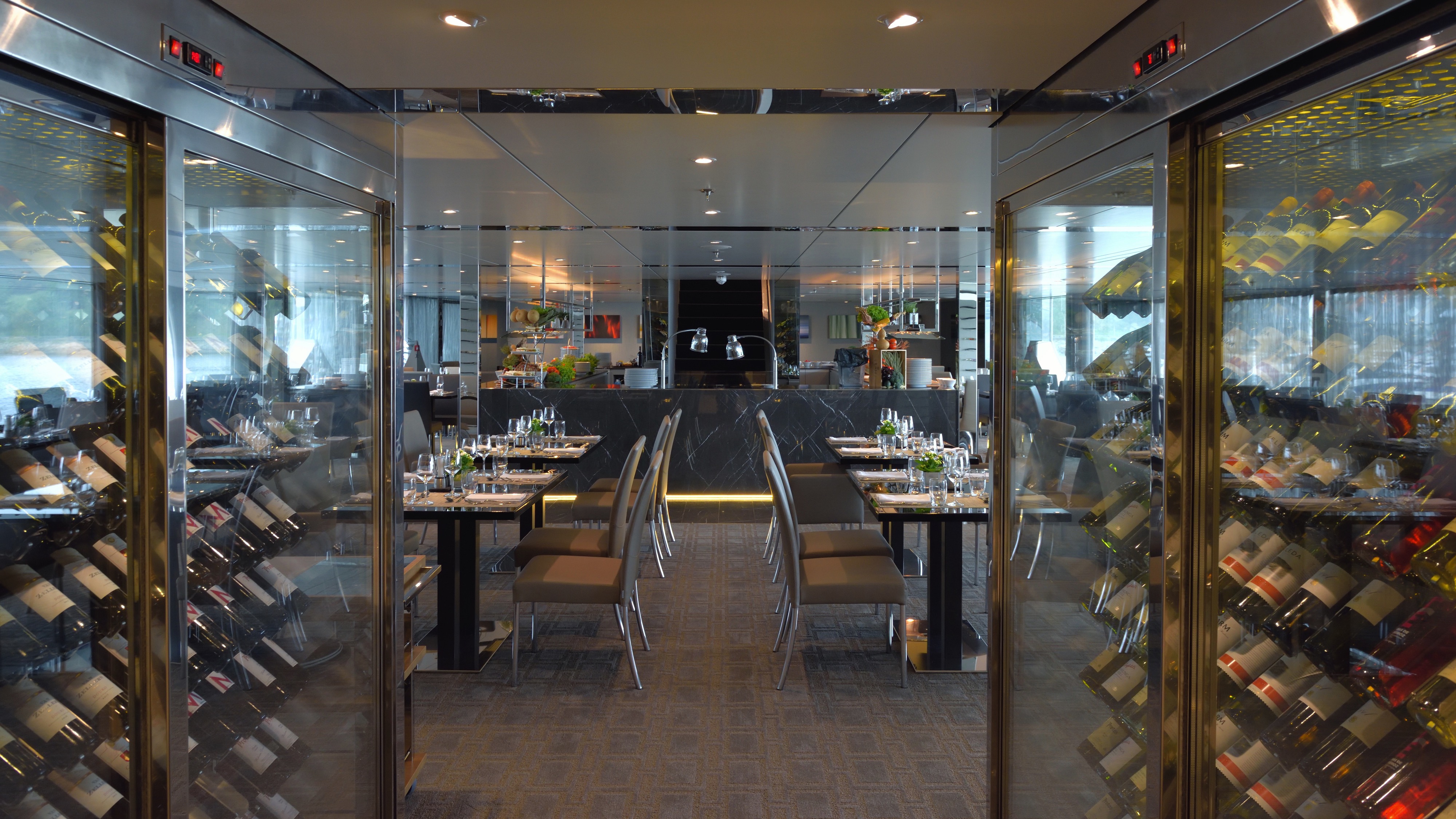 Scenic Aria 8
