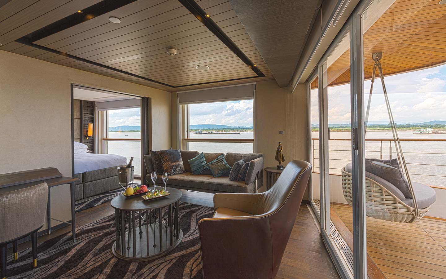 Scenic Aura 20