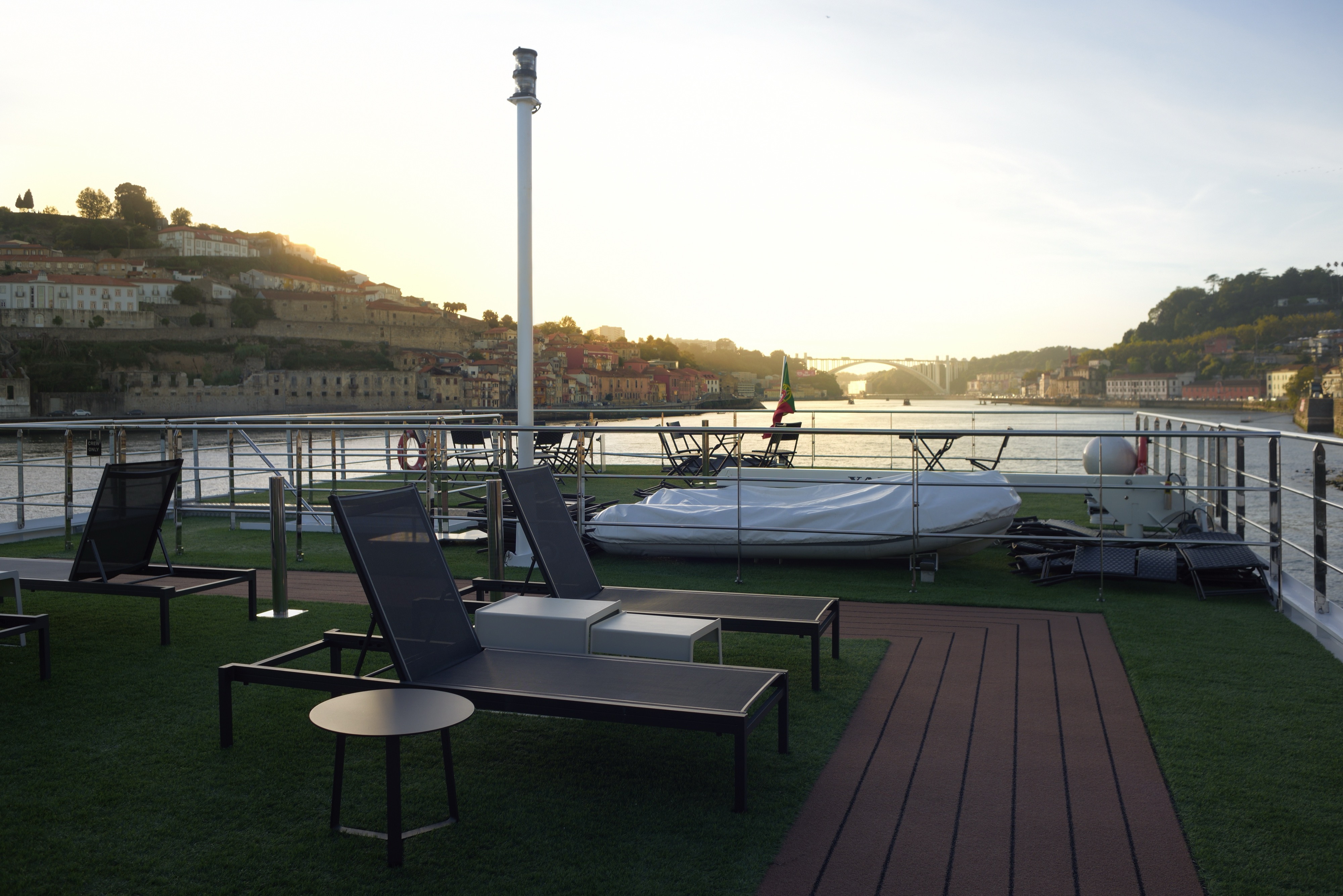 Scenic Azure II 4