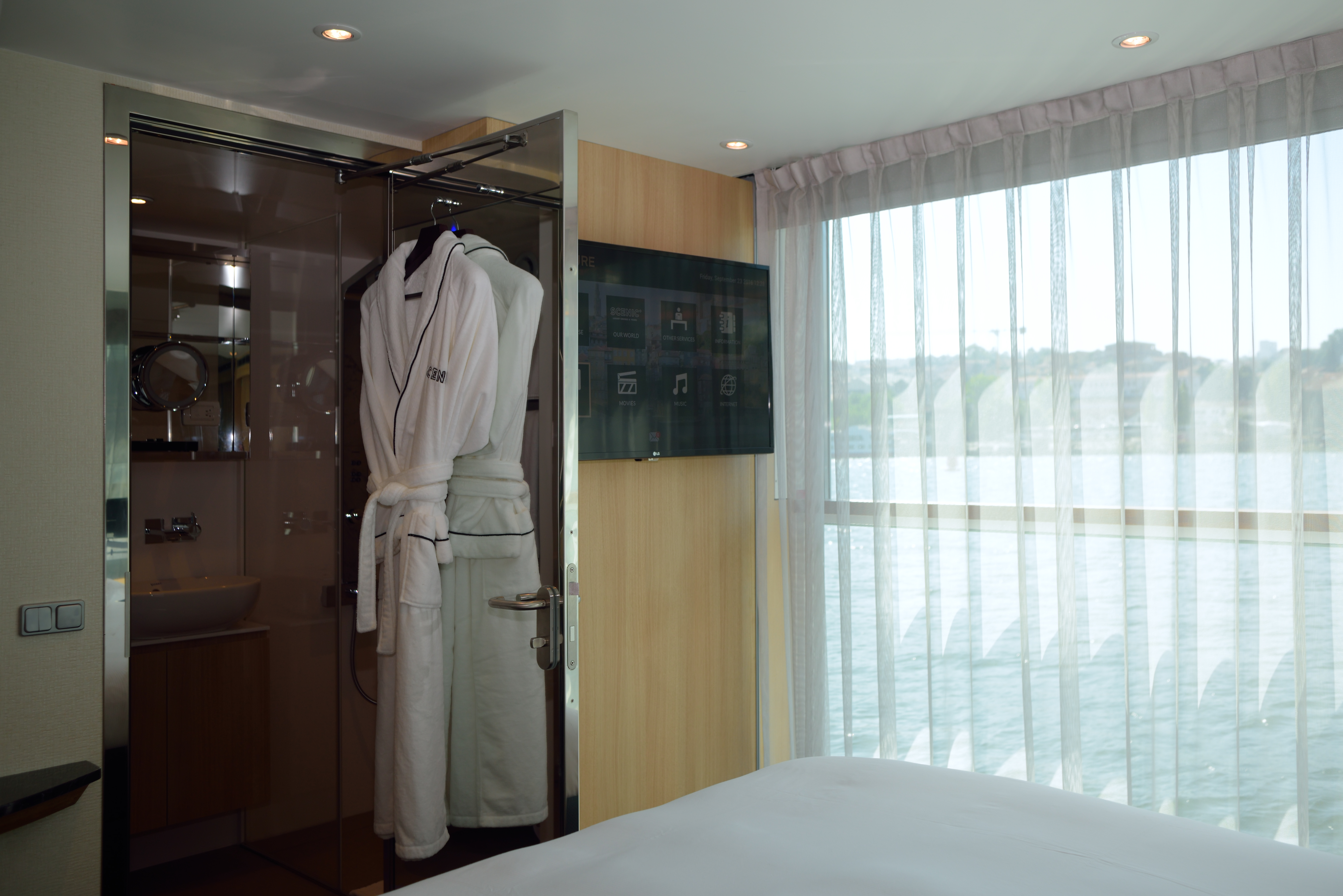 Scenic Azure 31