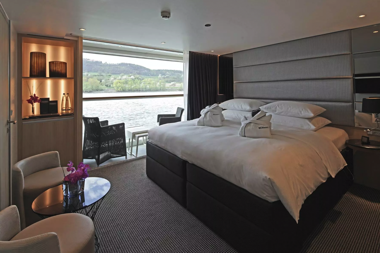 Scenic Jade 14