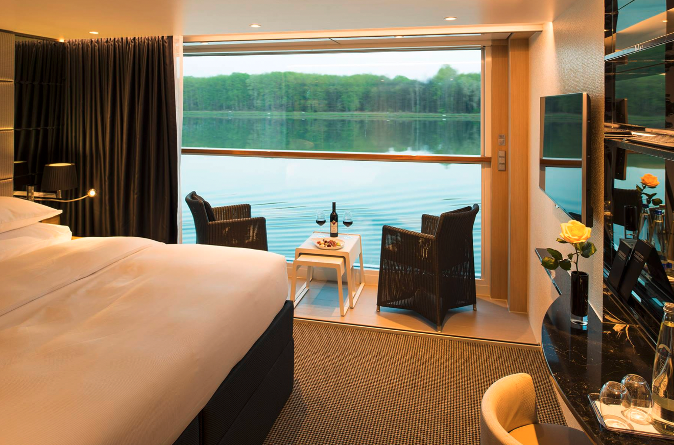 Scenic Opal 24