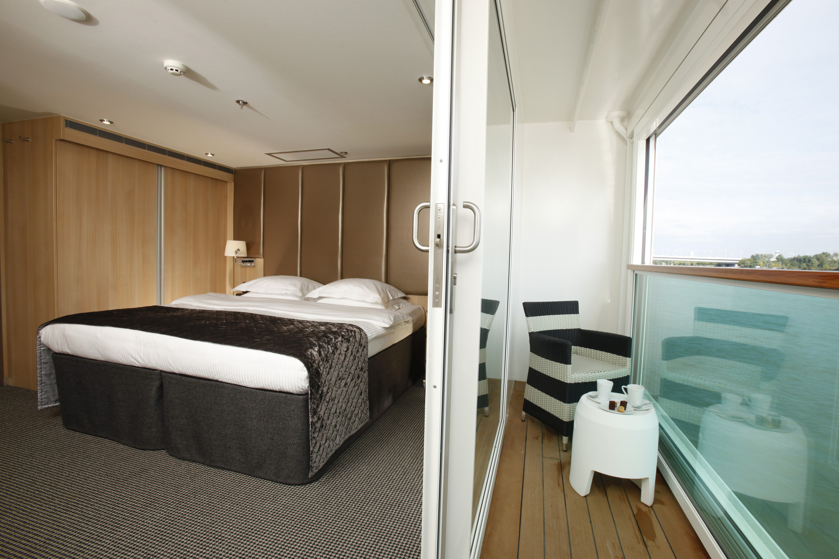 Scenic Pearl 21