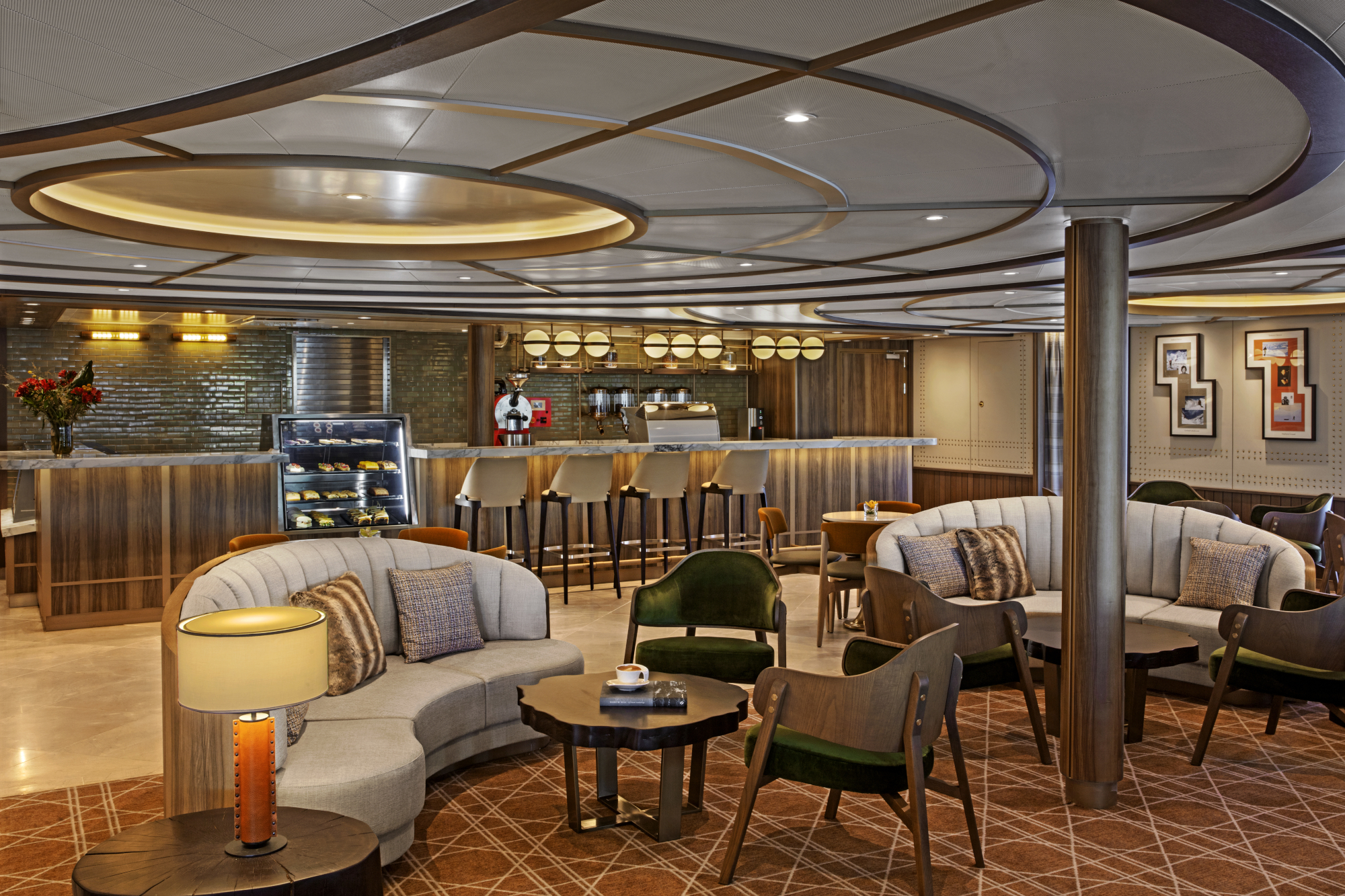 Seabourn Venture 8