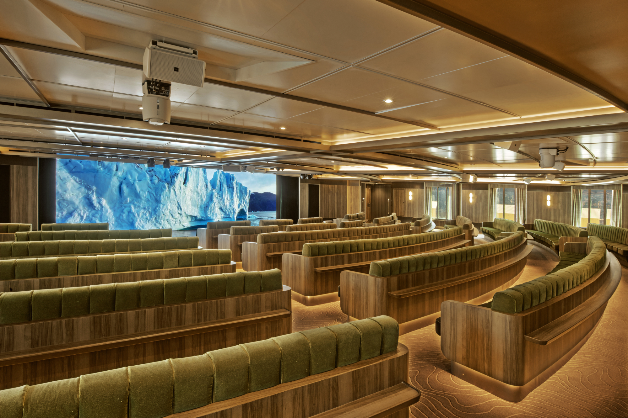 Seabourn Venture 9