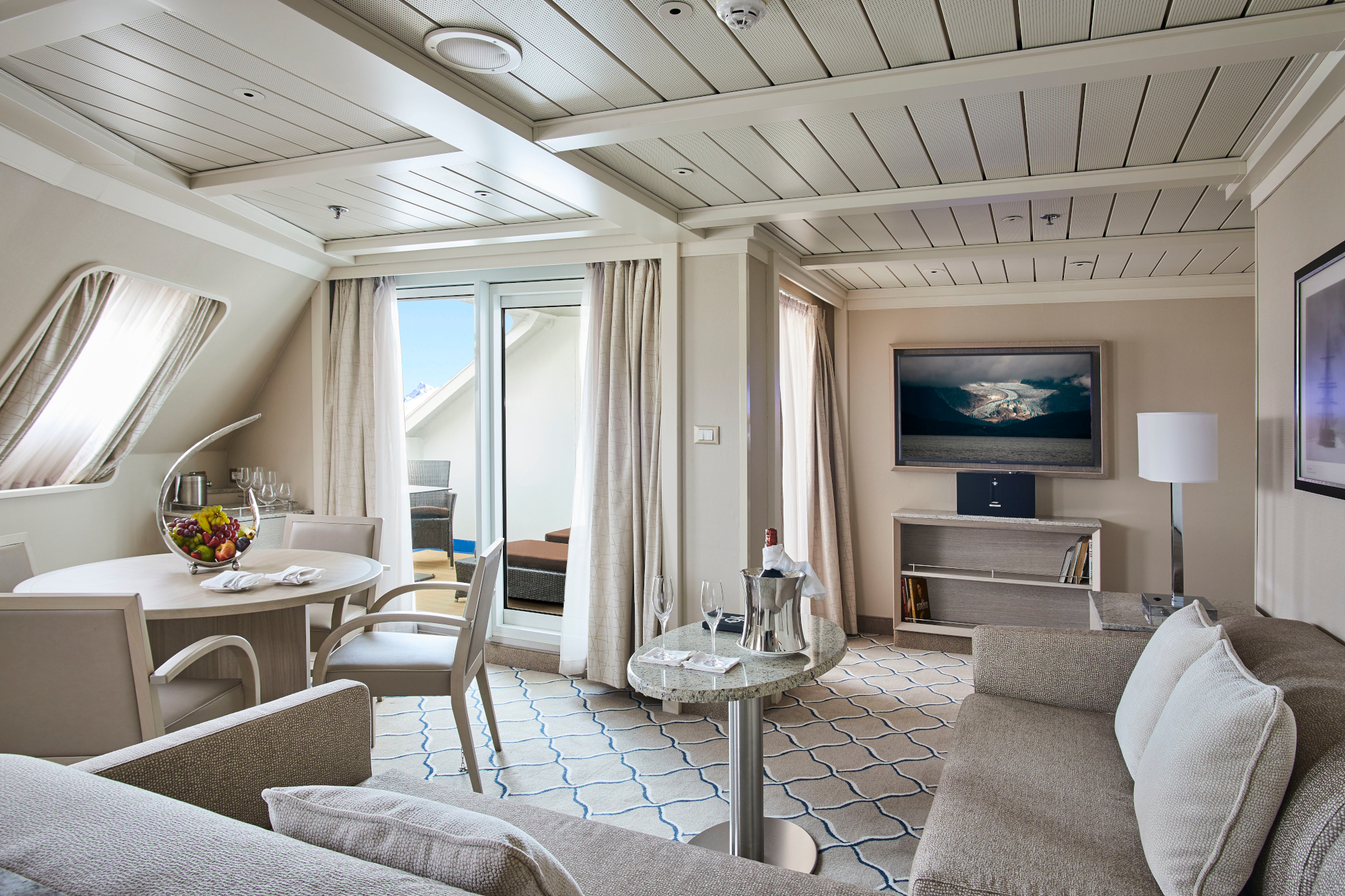 Silver Cloud 28