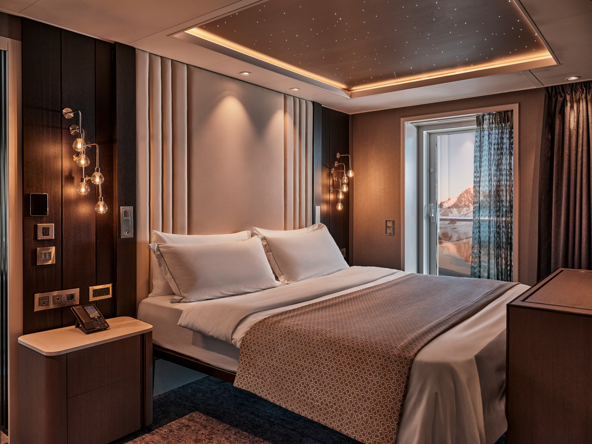 Silver Endeavour 23