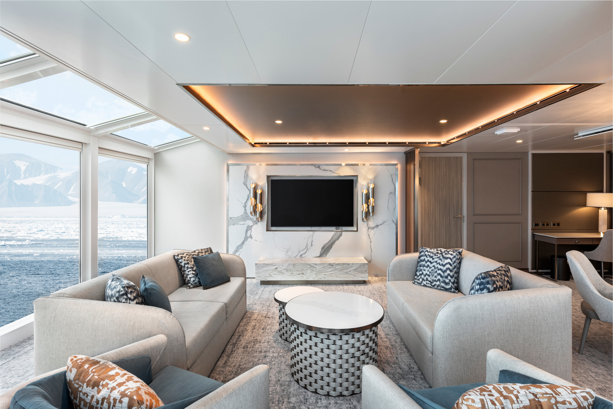 Silver Endeavour 30