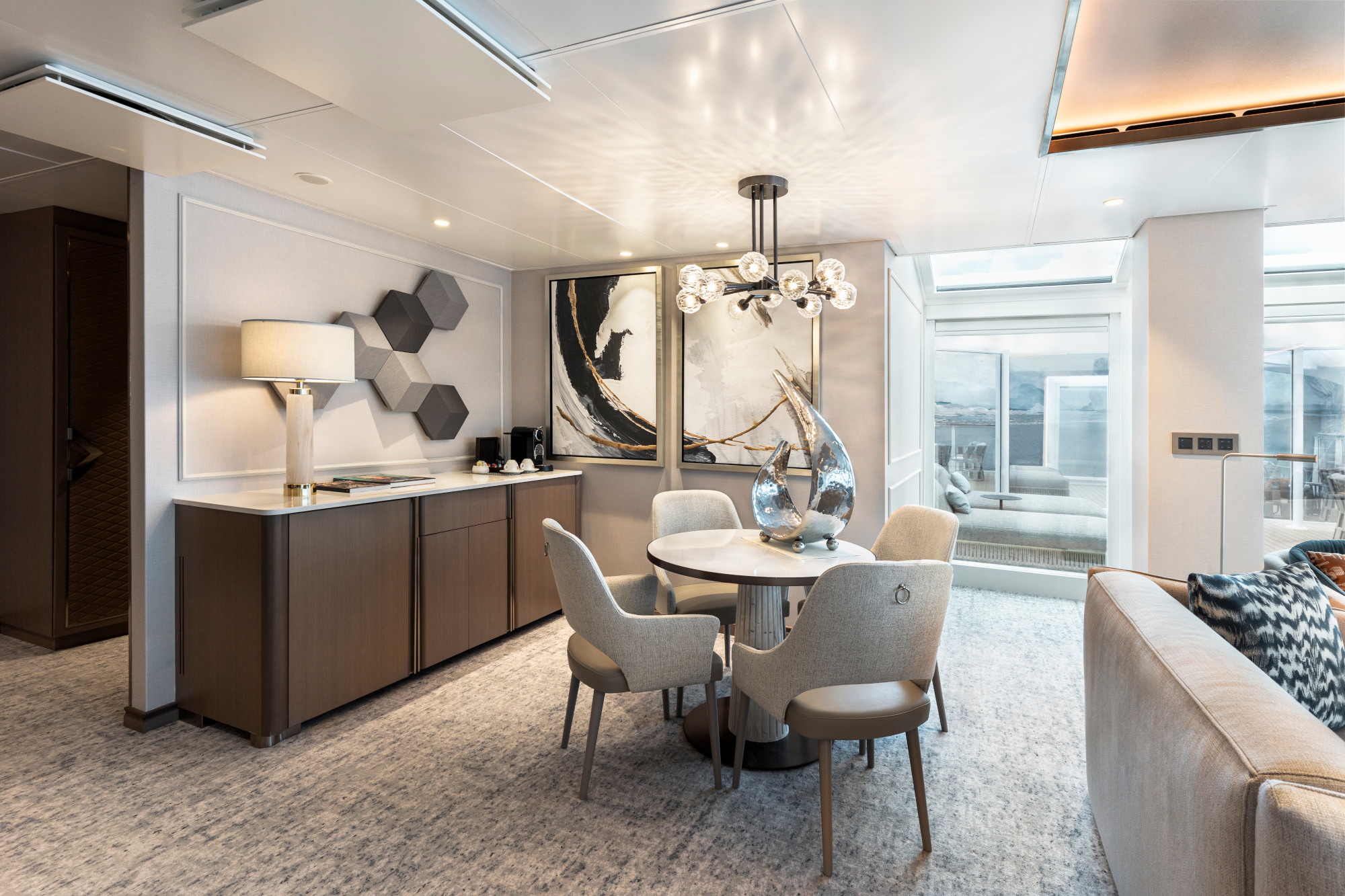 Silver Endeavour 31