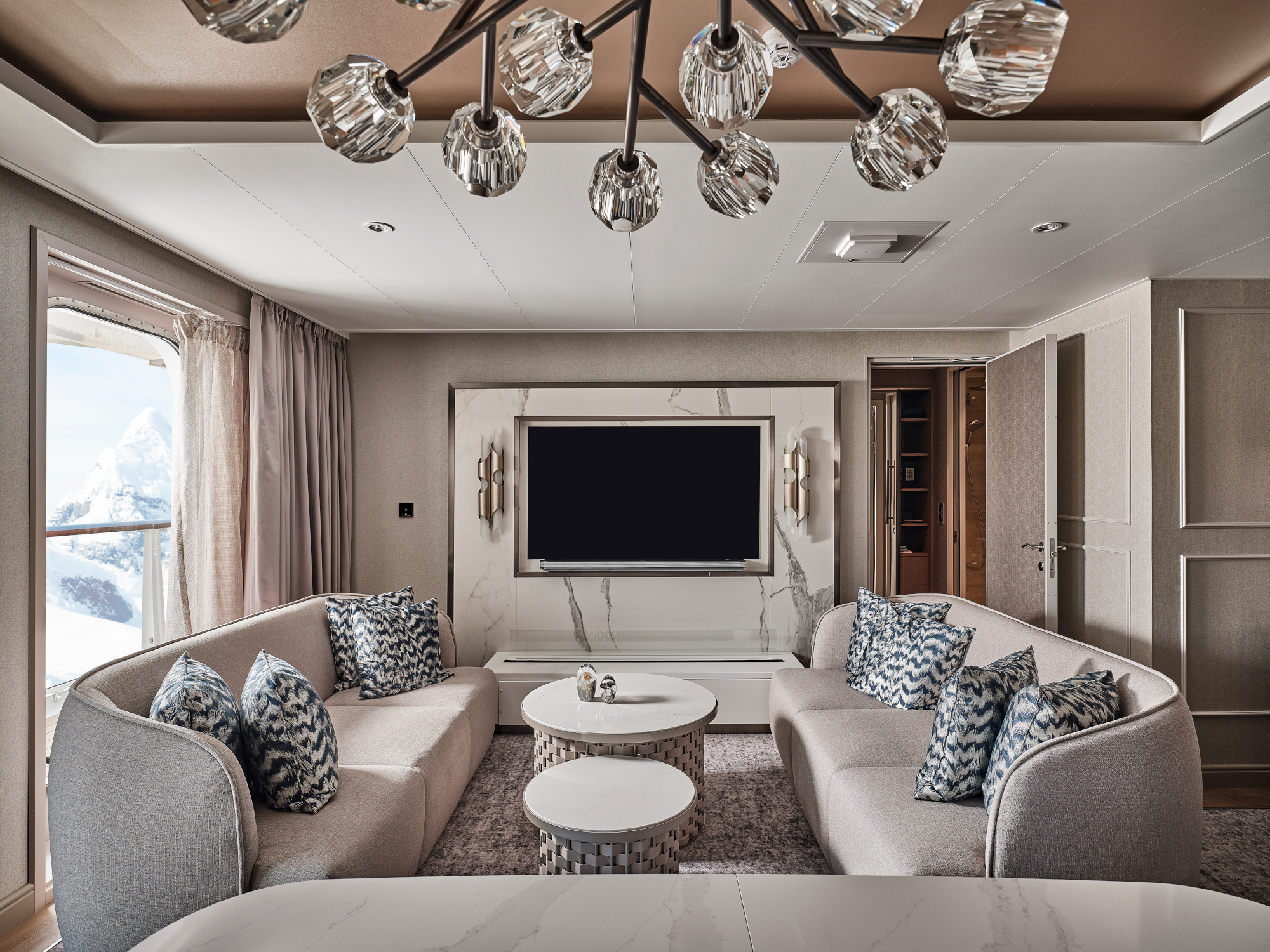 Silver Endeavour 36