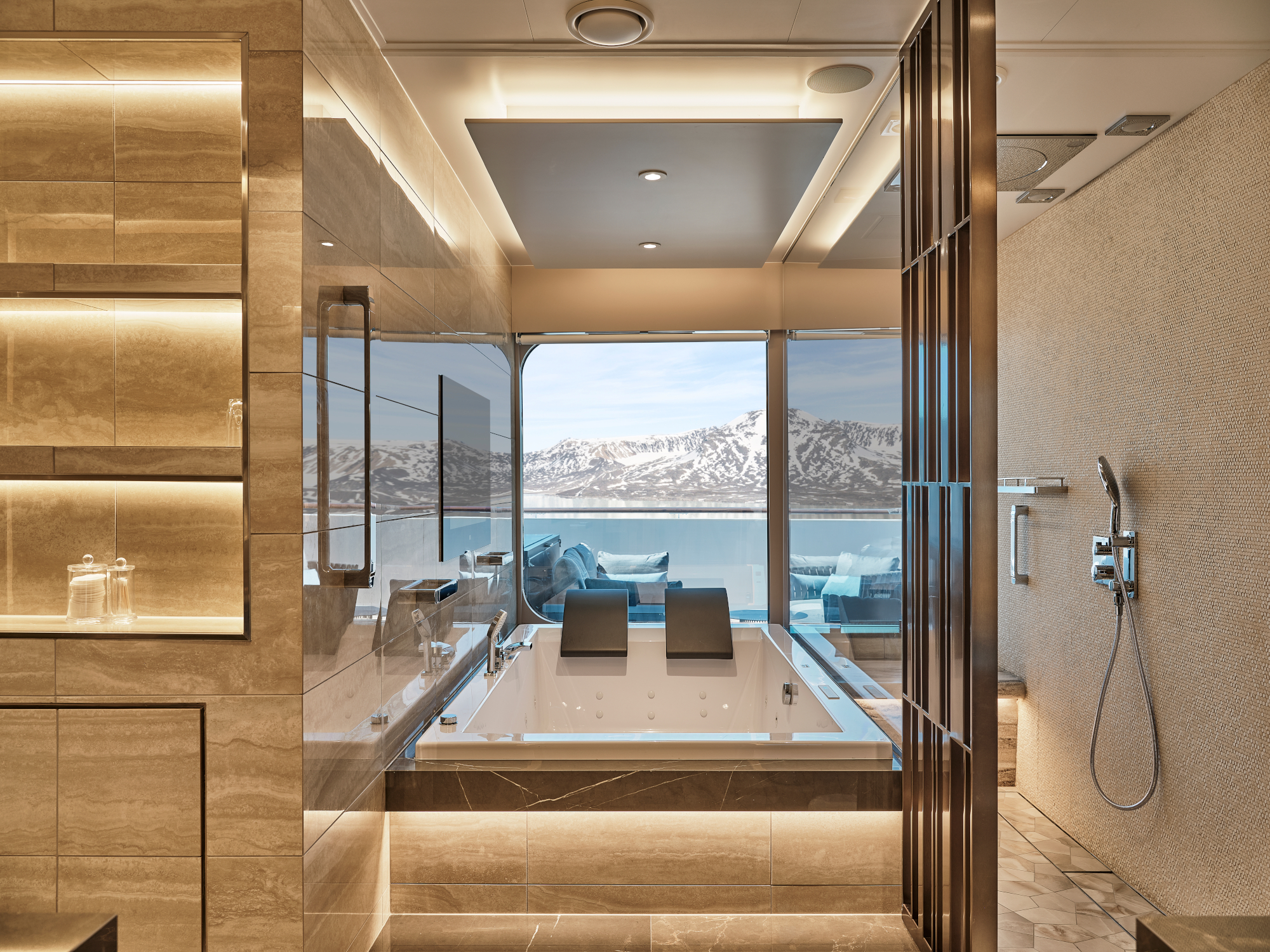 Silver Endeavour 38
