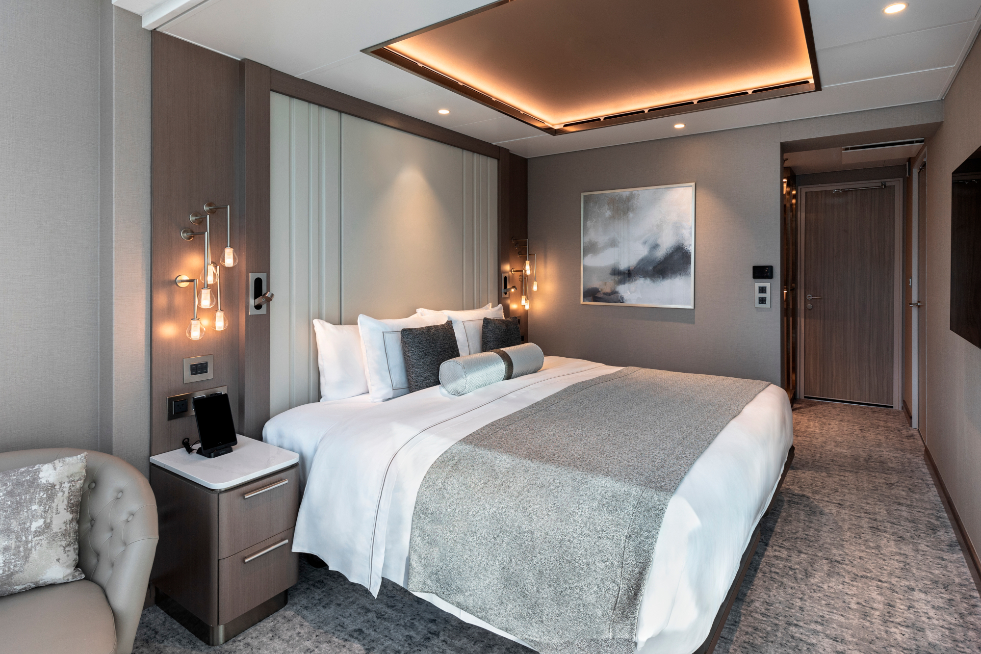 Silver Endeavour 45