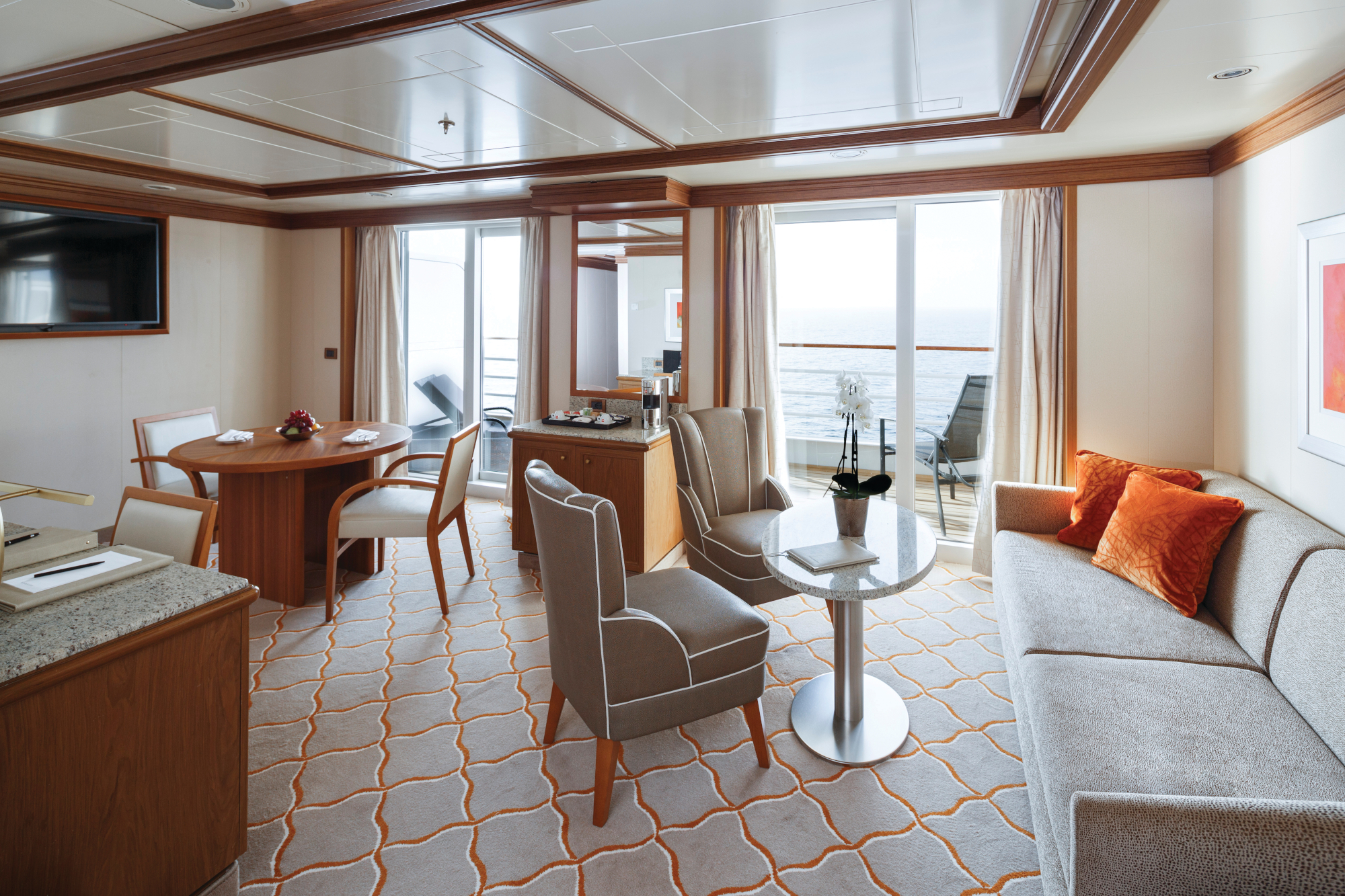 Silver Spirit 44