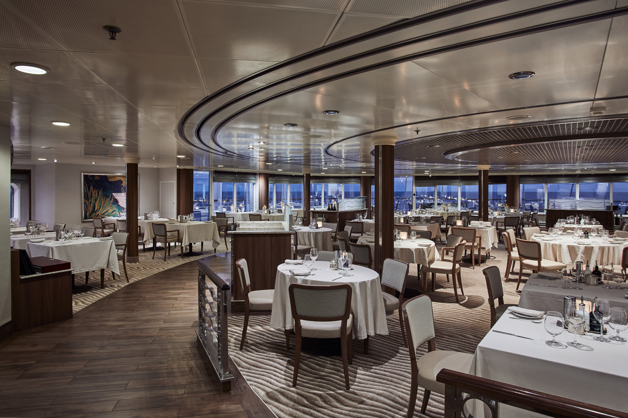 Silver Whisper 9