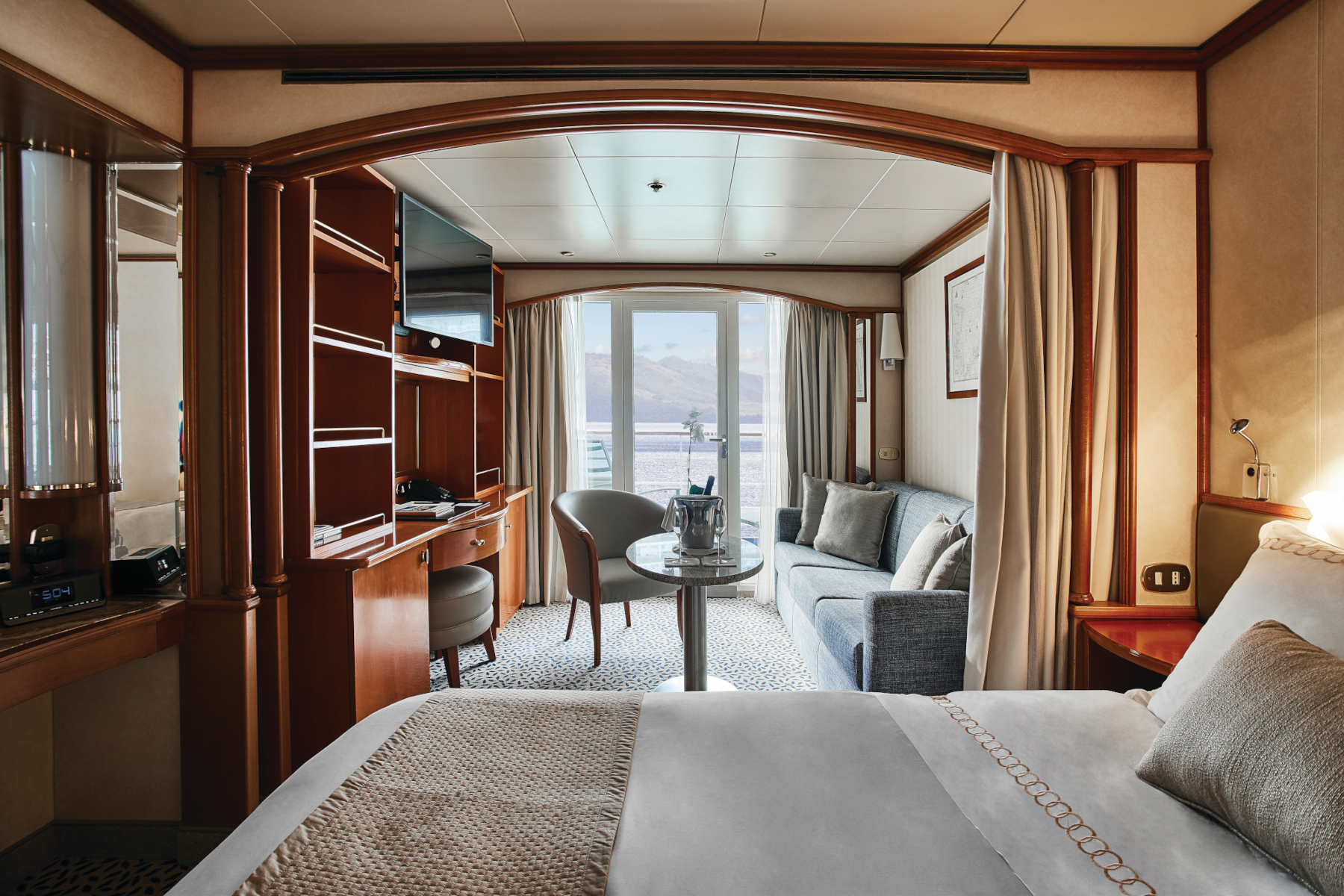 Silver Wind 26