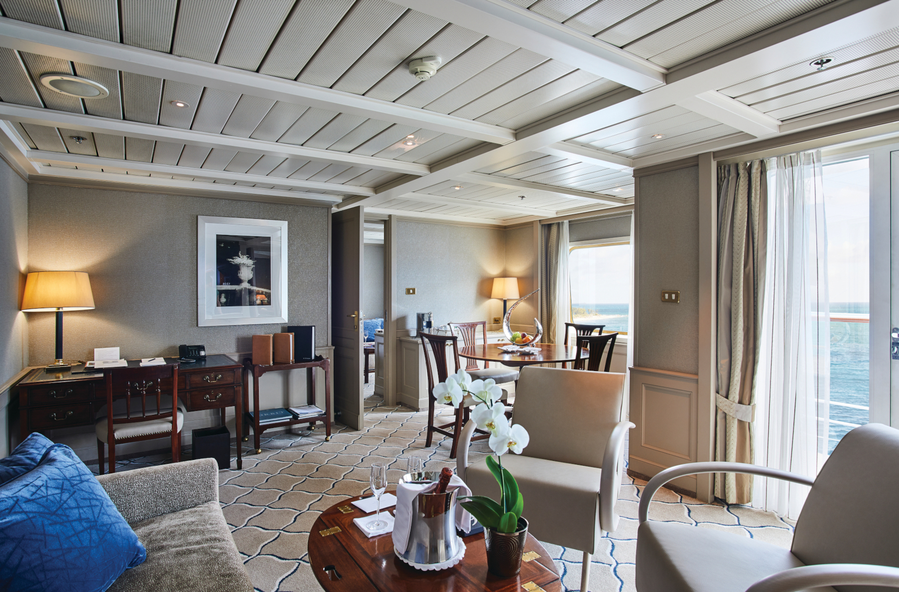 Silver Wind 32