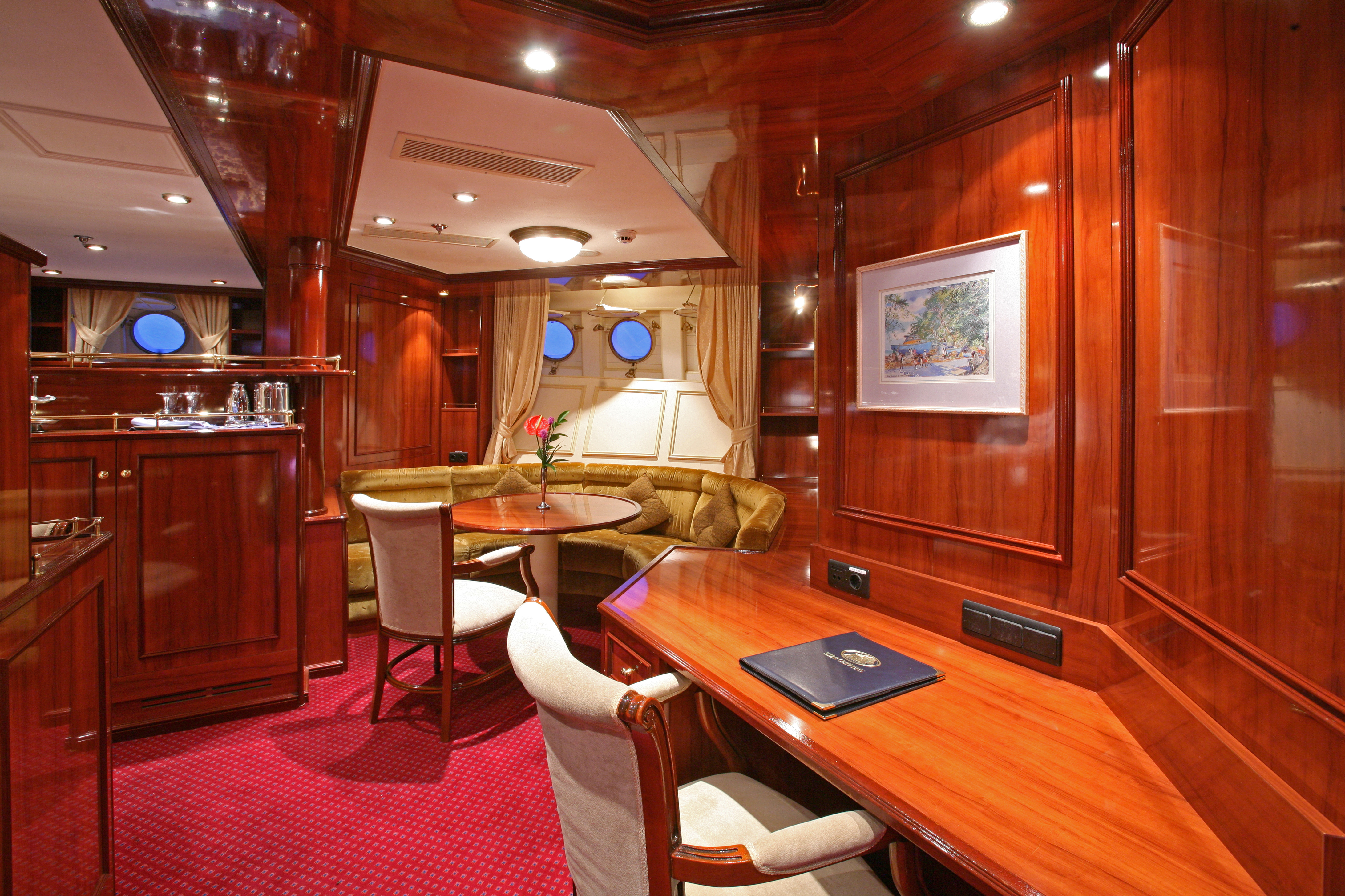 Royal Clipper 23