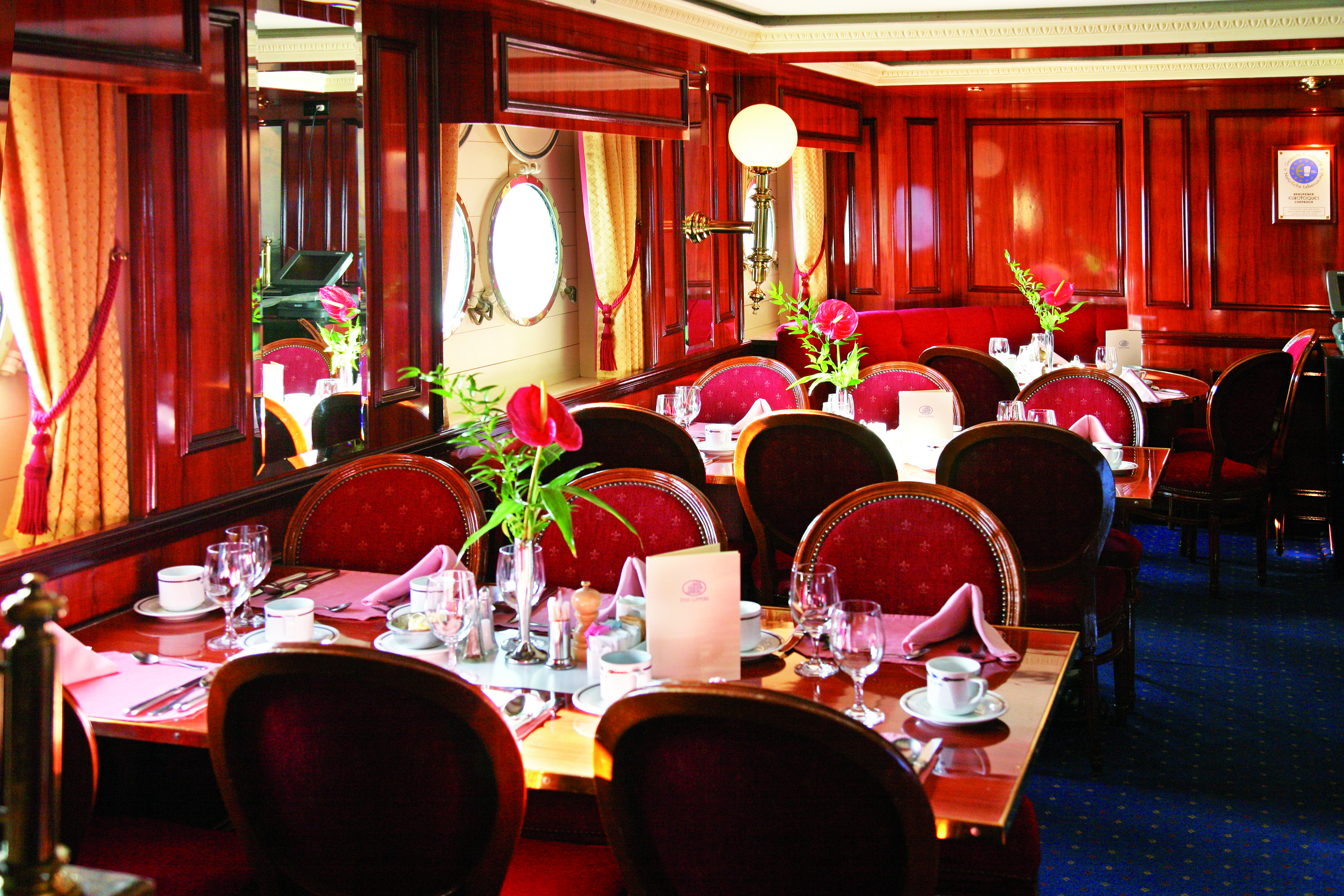 Royal Clipper 8